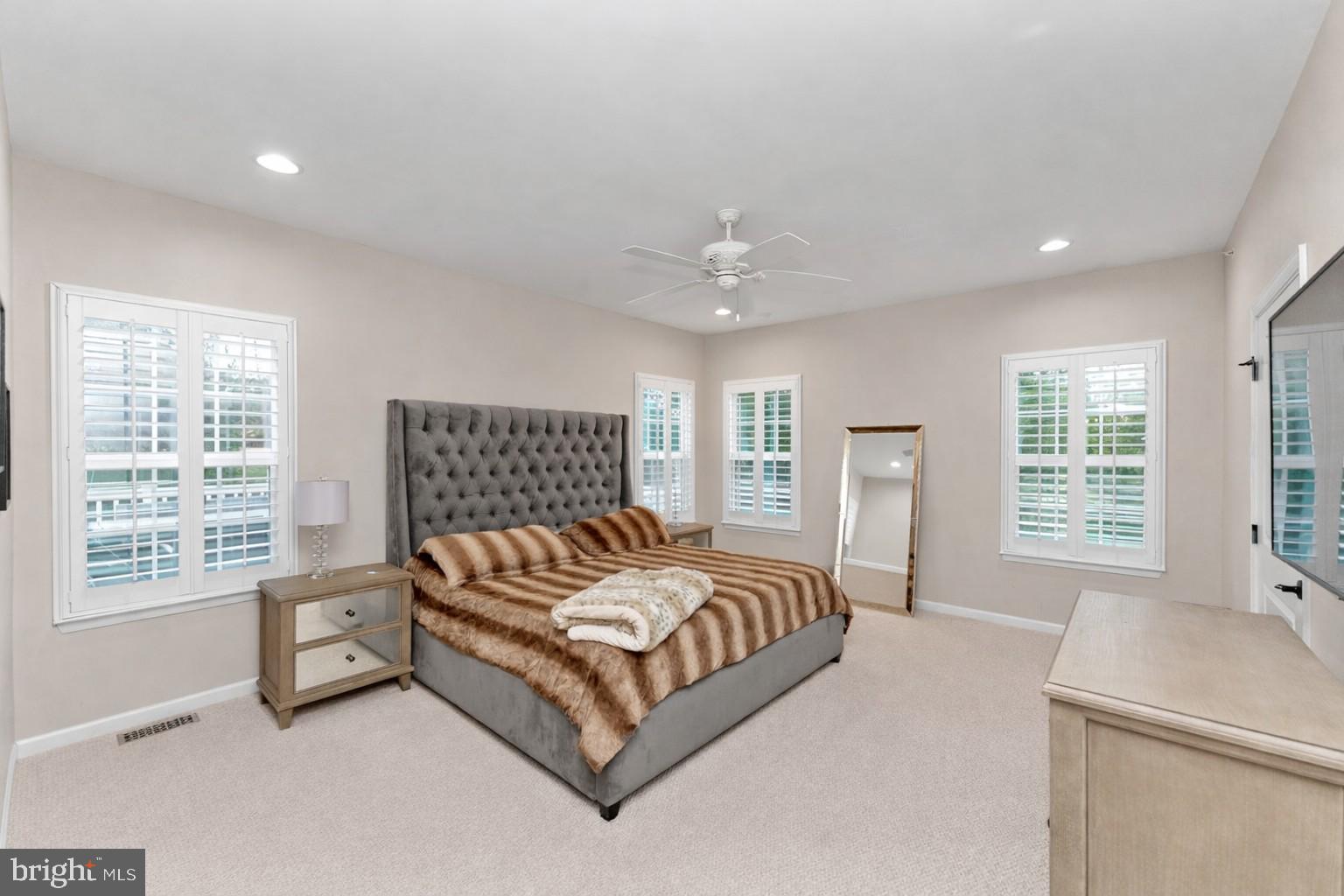 RED FOX FARMS - Residential