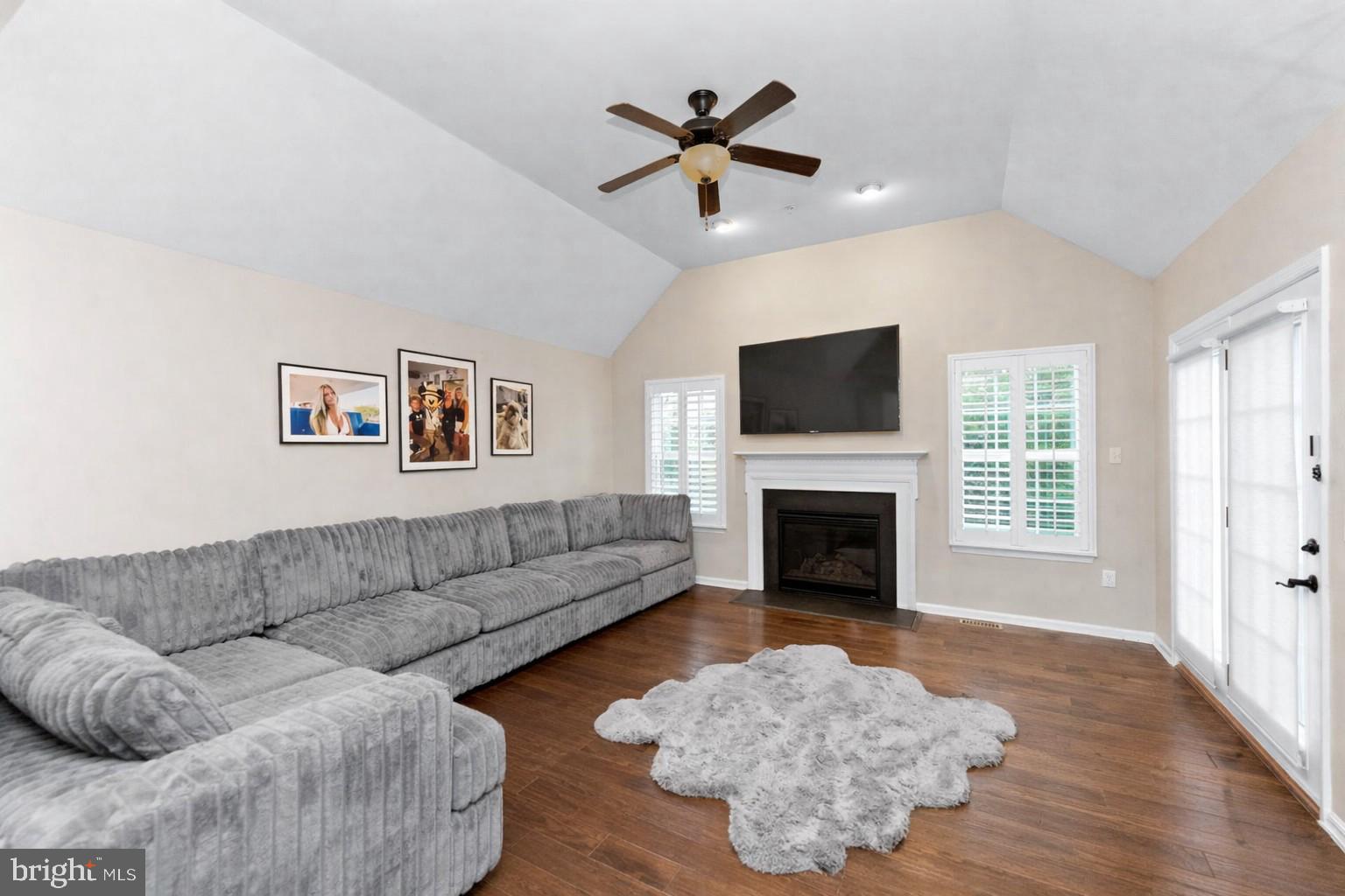 RED FOX FARMS - Residential