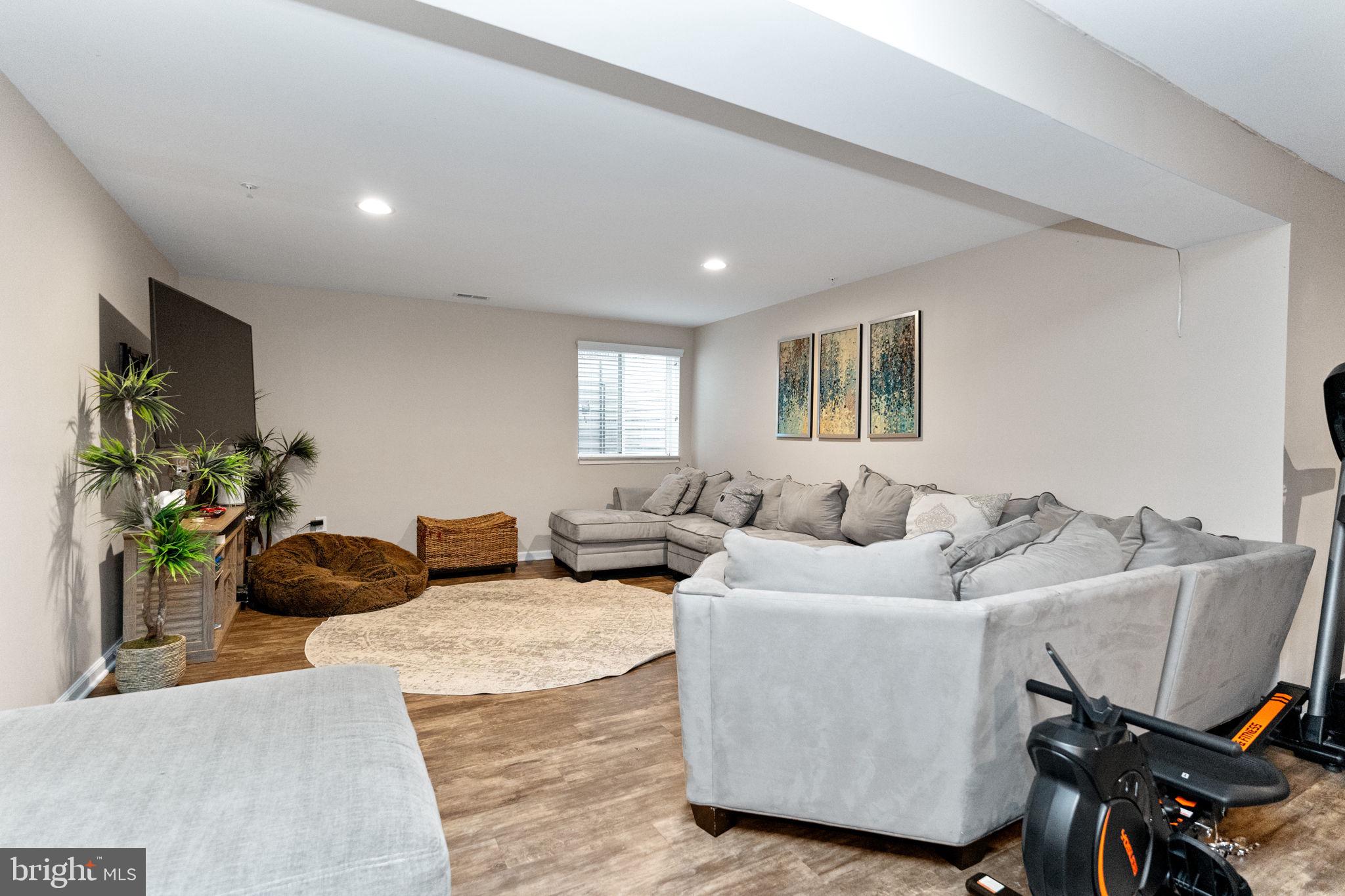 RED FOX FARMS - Residential