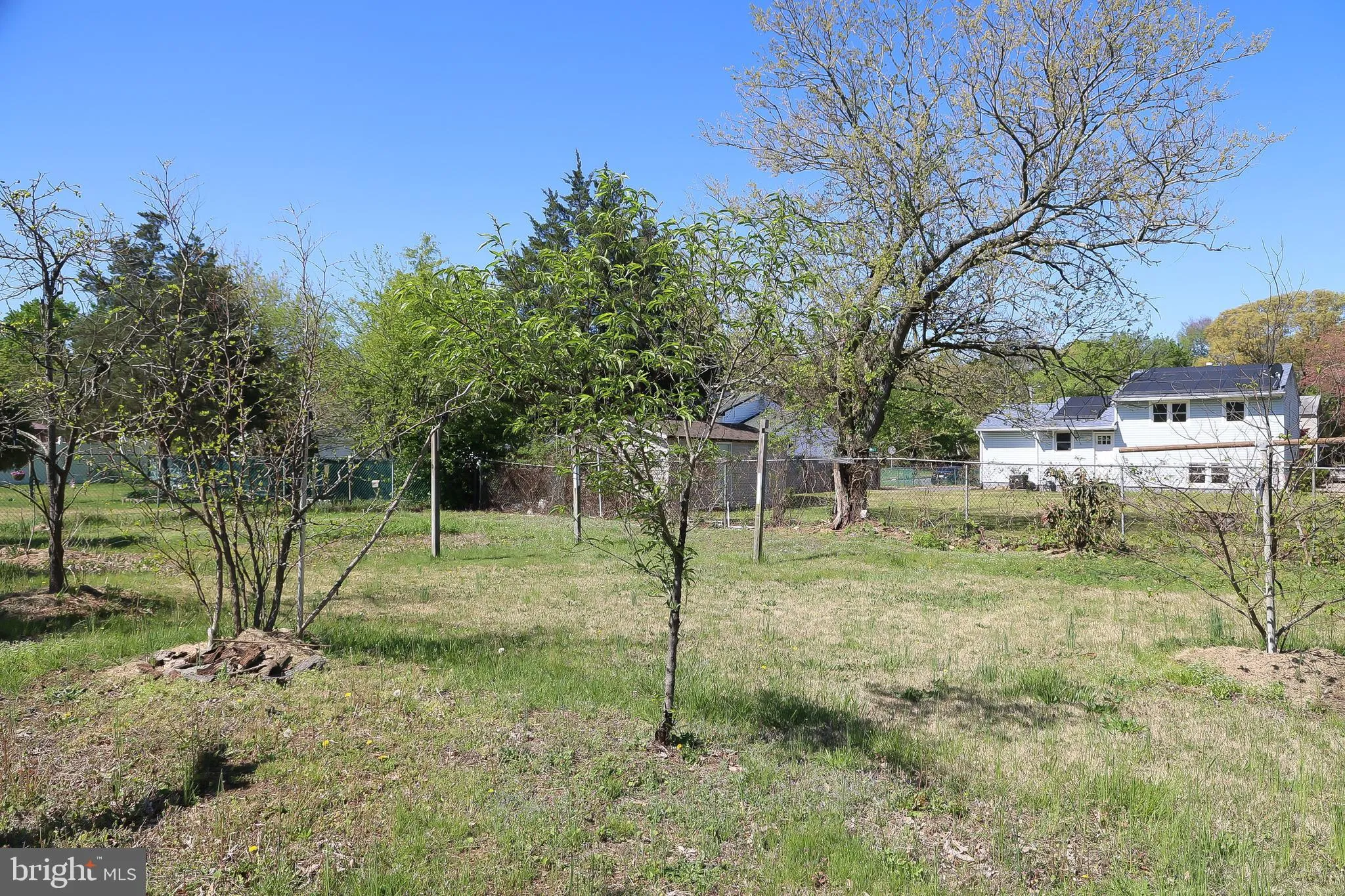 Vineland, New Jersey 08360, United States, 3 Bedrooms Bedrooms, ,2 BathroomsBathrooms,Residential,Pending,121810