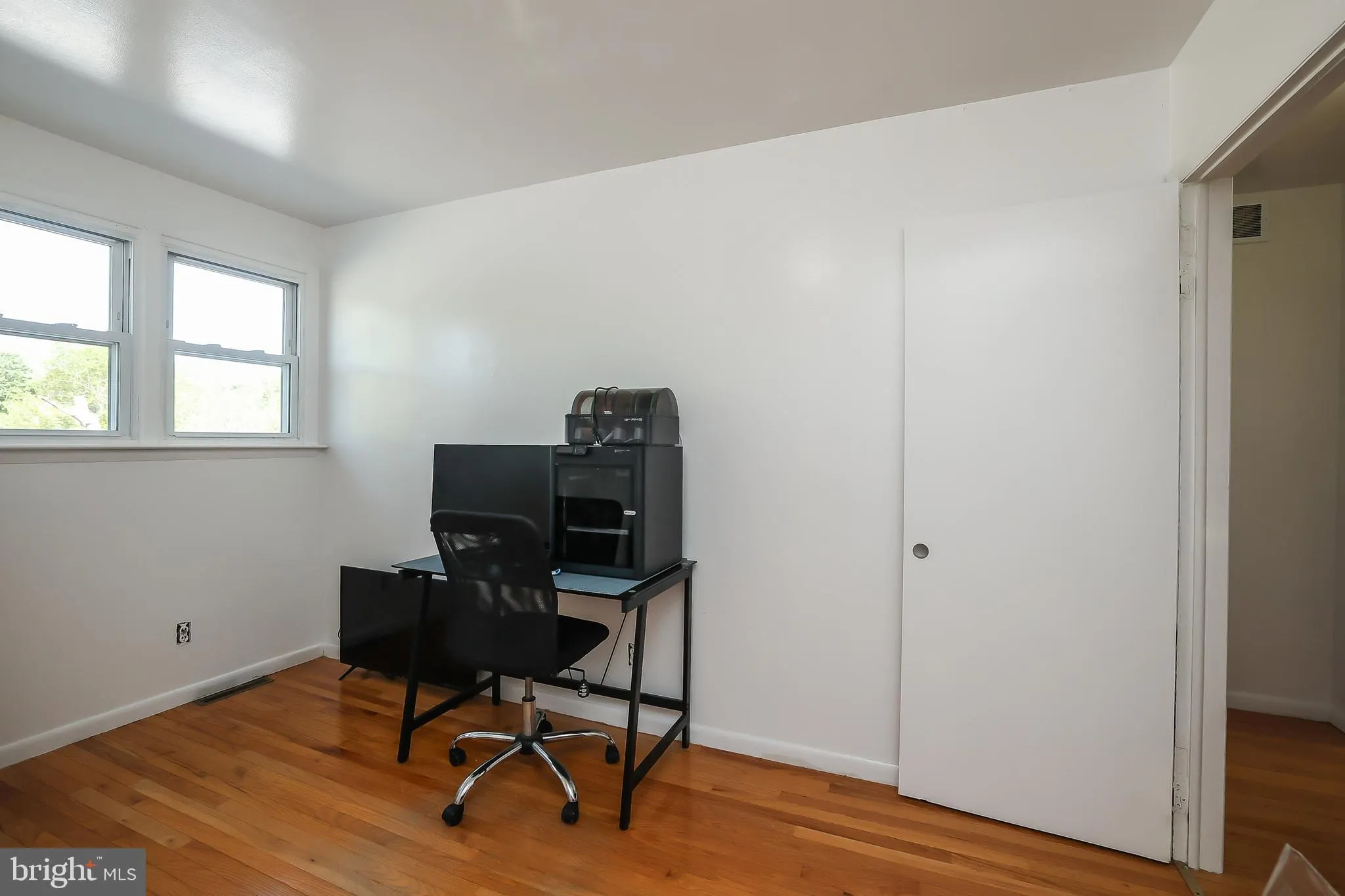 Vineland, New Jersey 08360, United States, 3 Bedrooms Bedrooms, ,2 BathroomsBathrooms,Residential,Pending,121810