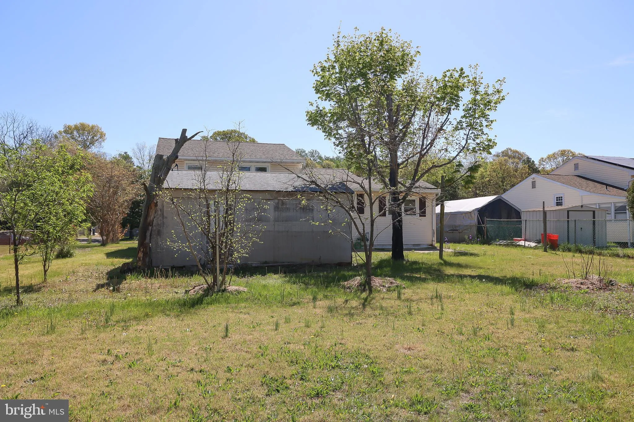 Vineland, New Jersey 08360, United States, 3 Bedrooms Bedrooms, ,2 BathroomsBathrooms,Residential,Pending,121810