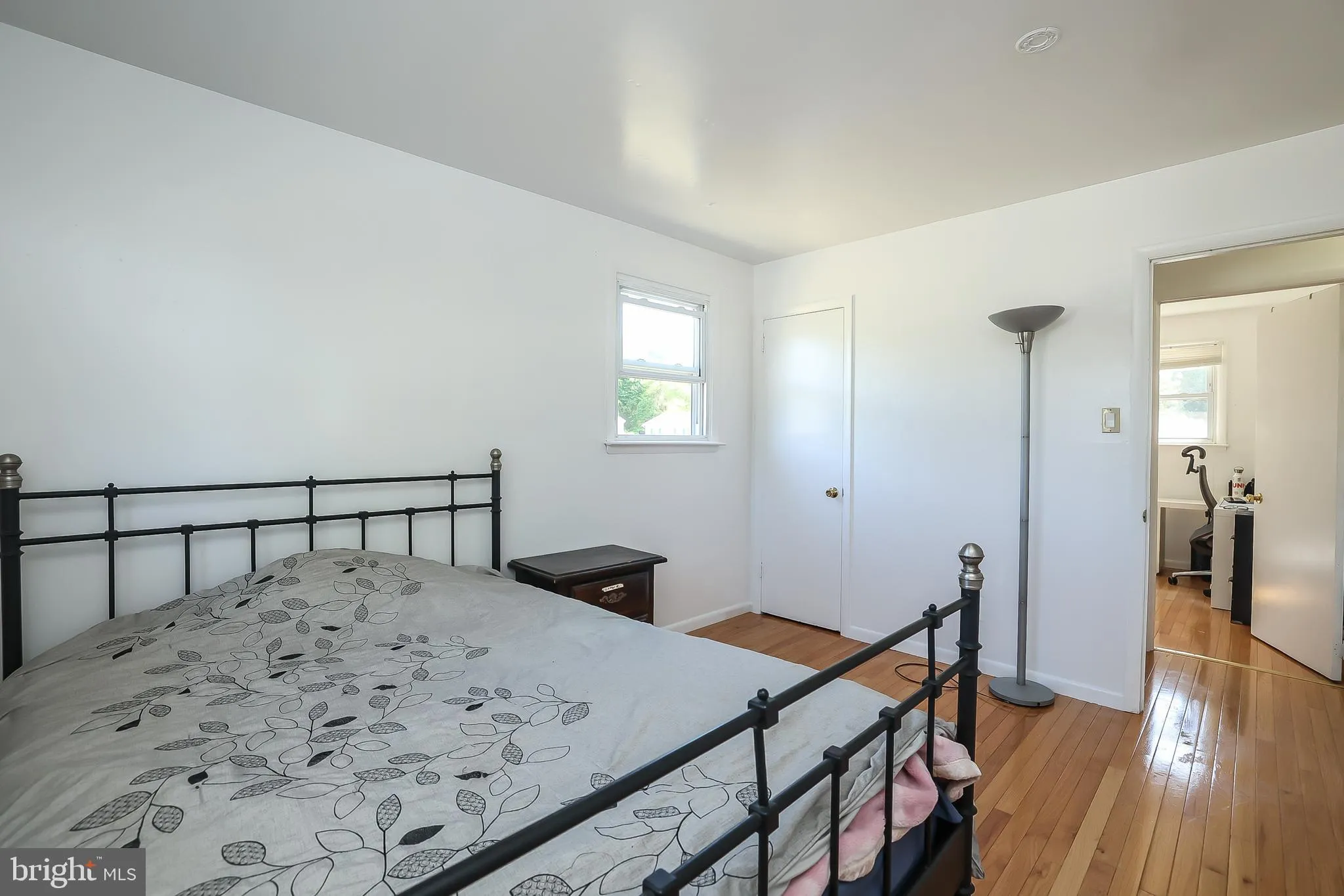 Vineland, New Jersey 08360, United States, 3 Bedrooms Bedrooms, ,2 BathroomsBathrooms,Residential,Pending,121810