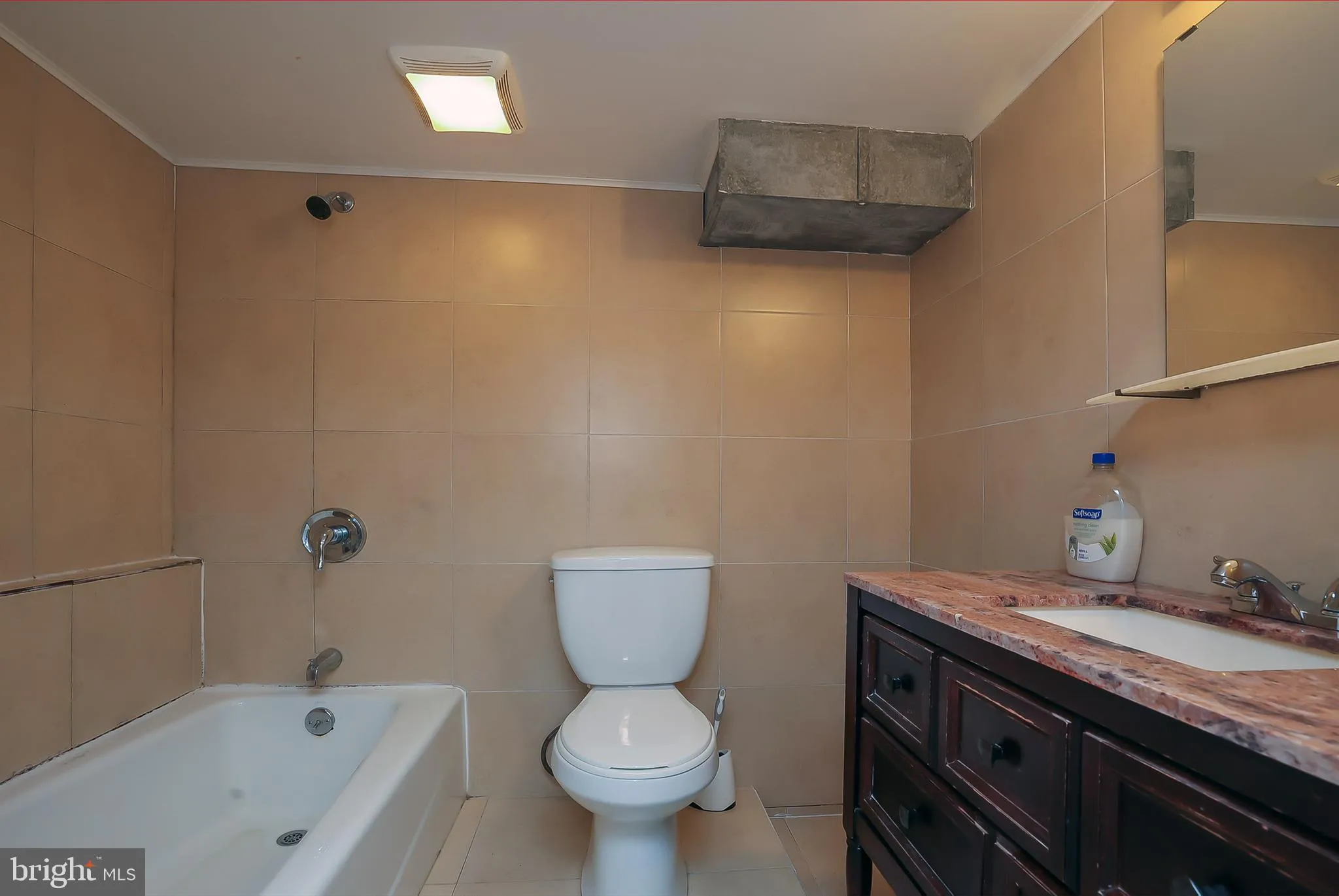 Vineland, New Jersey 08360, United States, 3 Bedrooms Bedrooms, ,2 BathroomsBathrooms,Residential,Pending,121810