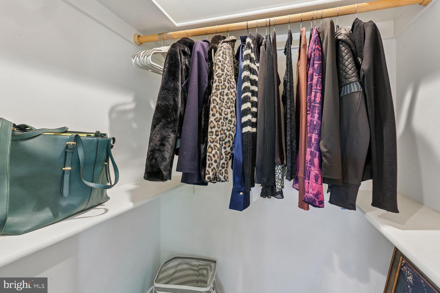 WHITE FLINT PARK - Residential