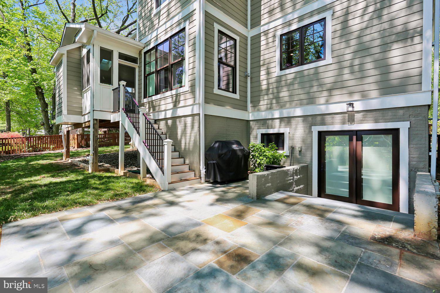 WHITE FLINT PARK - Residential