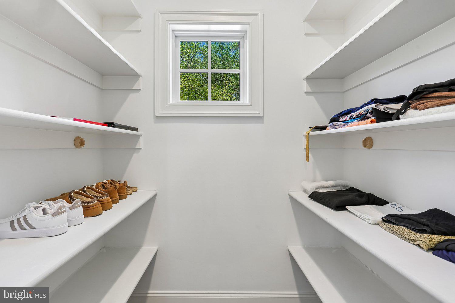 WHITE FLINT PARK - Residential