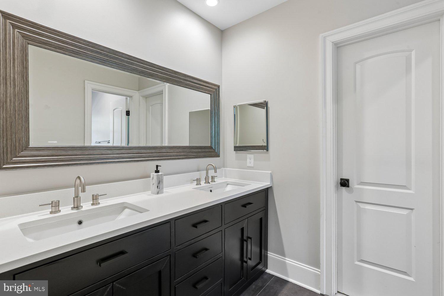 WHITE FLINT PARK - Residential