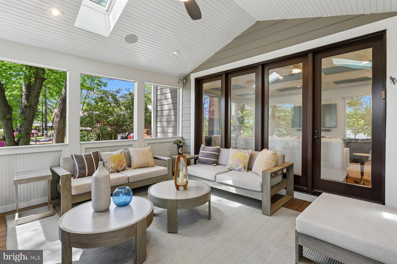 WHITE FLINT PARK - Residential