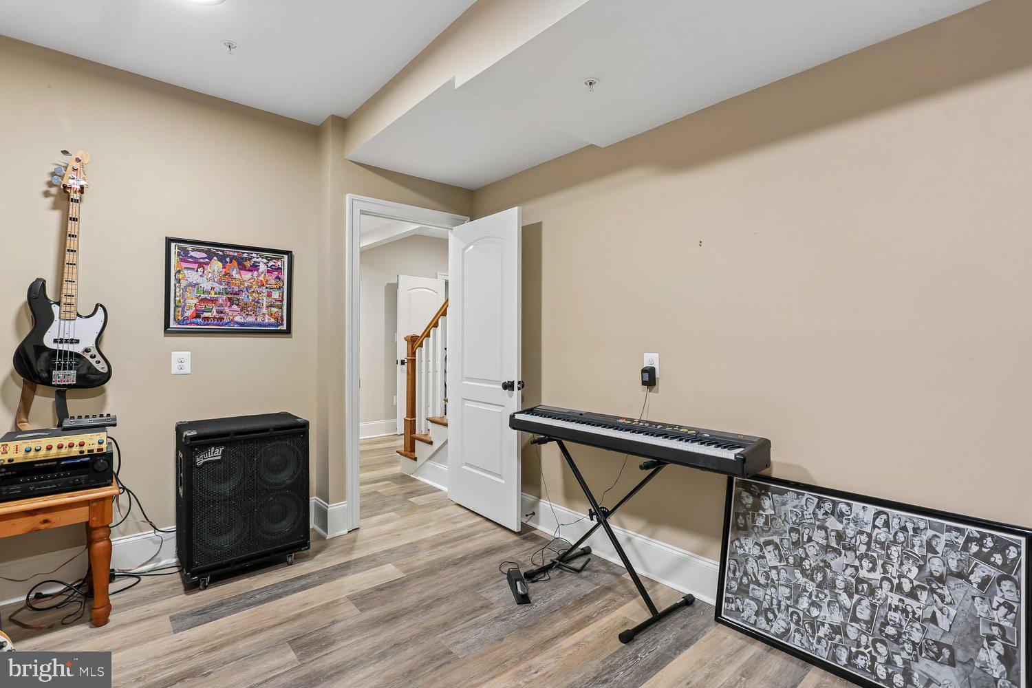 WHITE FLINT PARK - Residential