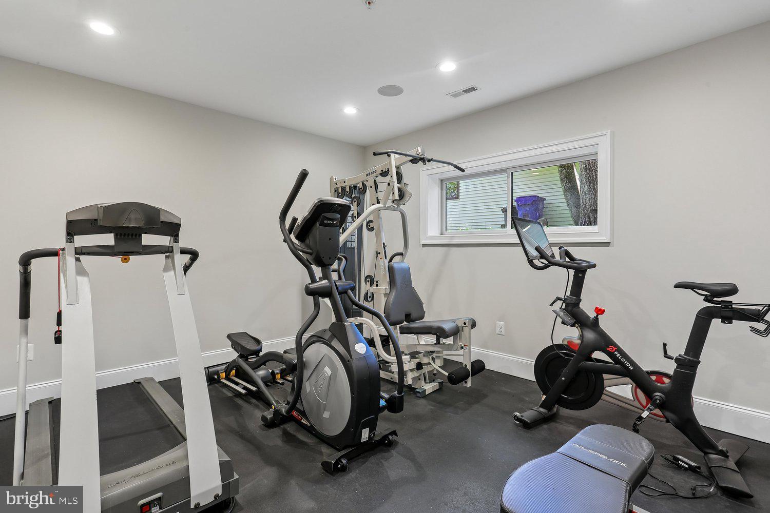 WHITE FLINT PARK - Residential