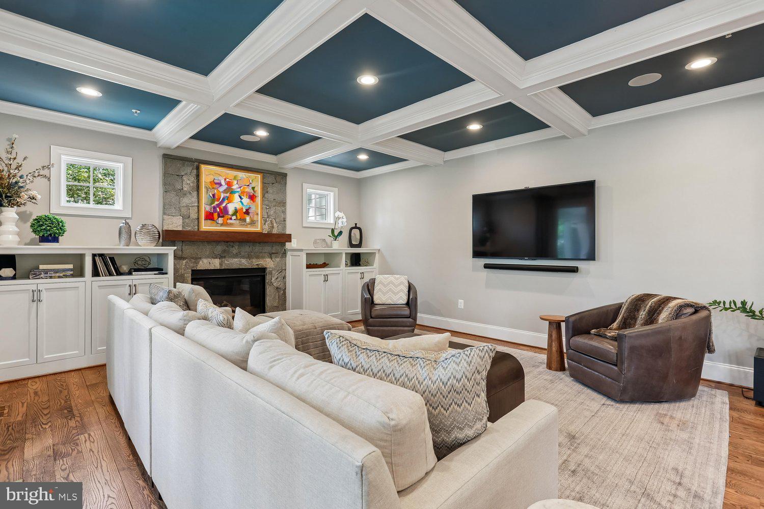 WHITE FLINT PARK - Residential