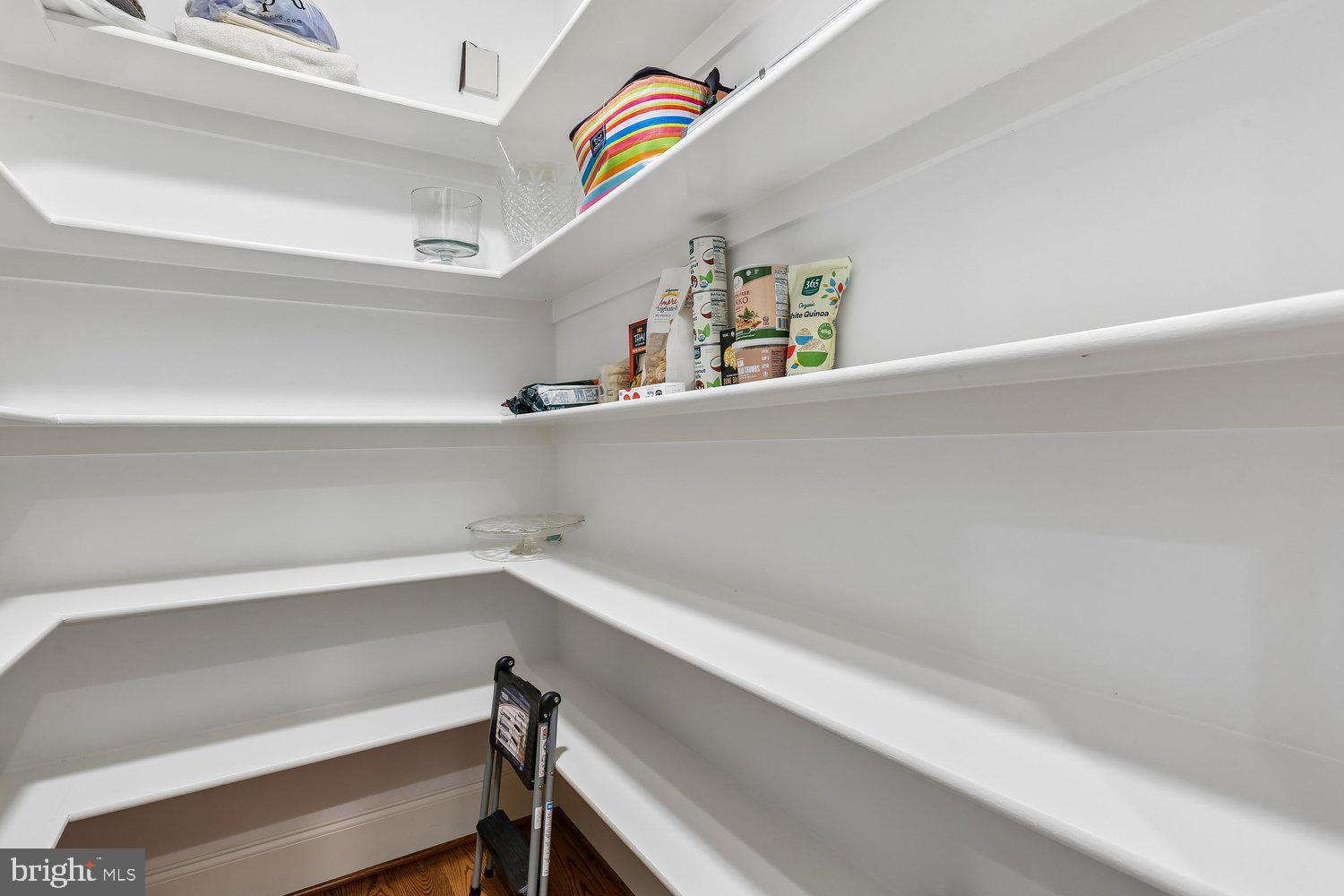 WHITE FLINT PARK - Residential