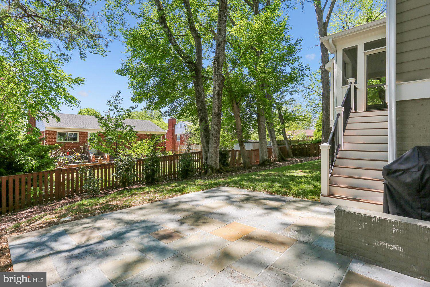 WHITE FLINT PARK - Residential