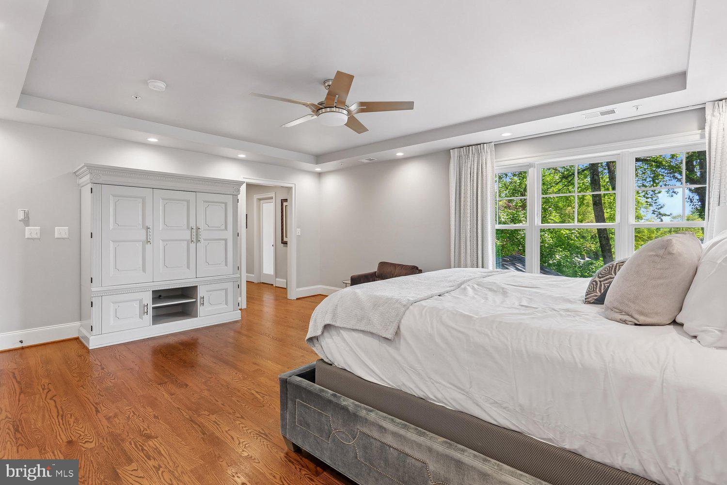 WHITE FLINT PARK - Residential