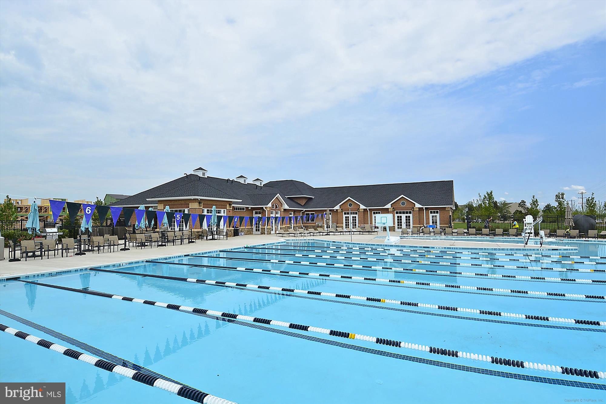 RESIDENCES AT BRAMBLETON - Residential Lease