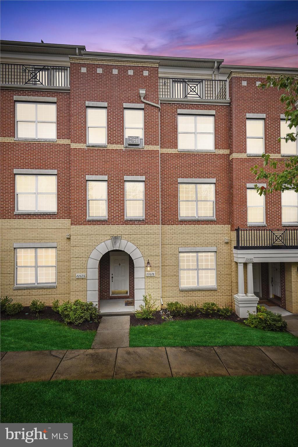 RESIDENCES AT BRAMBLETON - Residential Lease