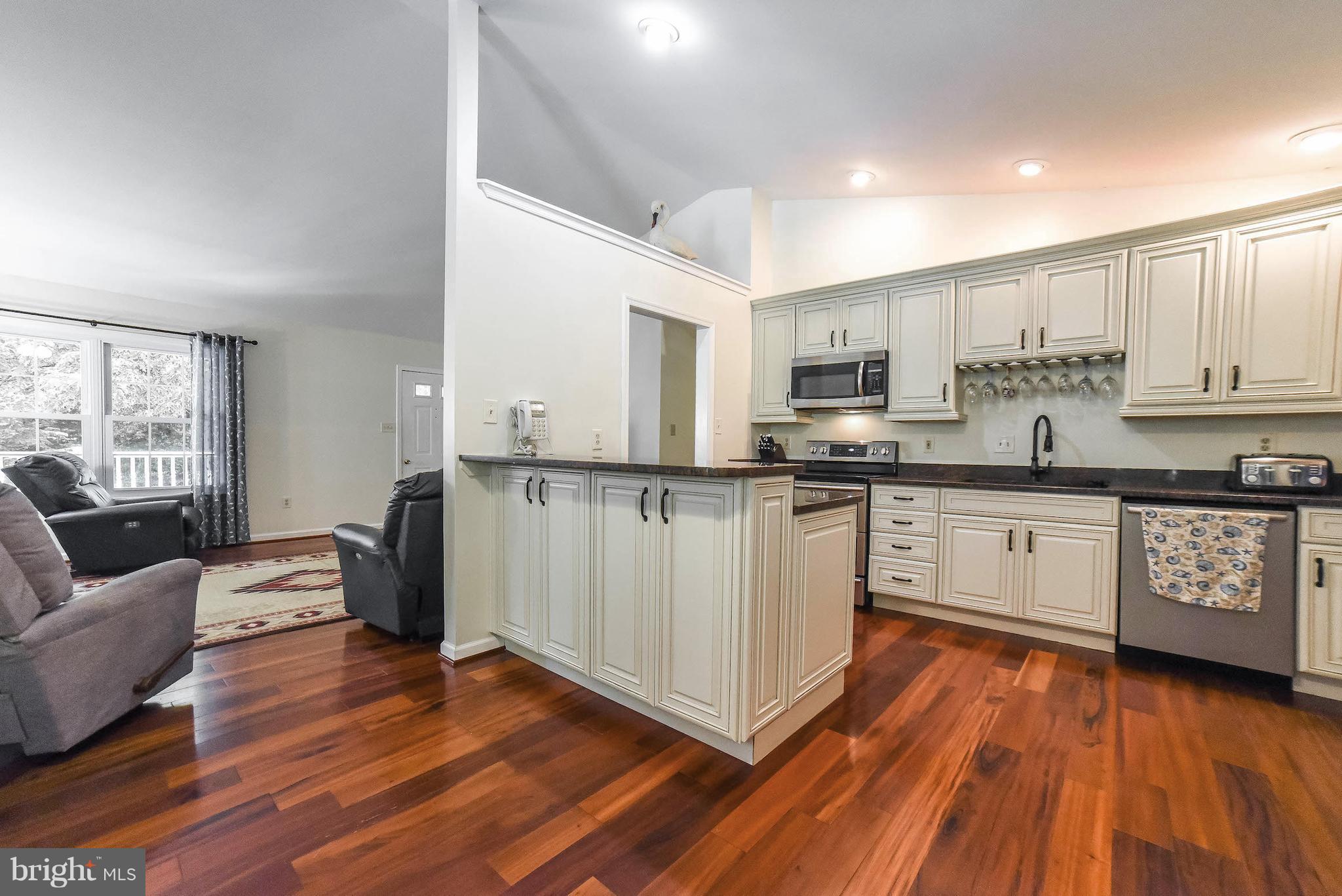 BOUNDARY CREEK - Residential