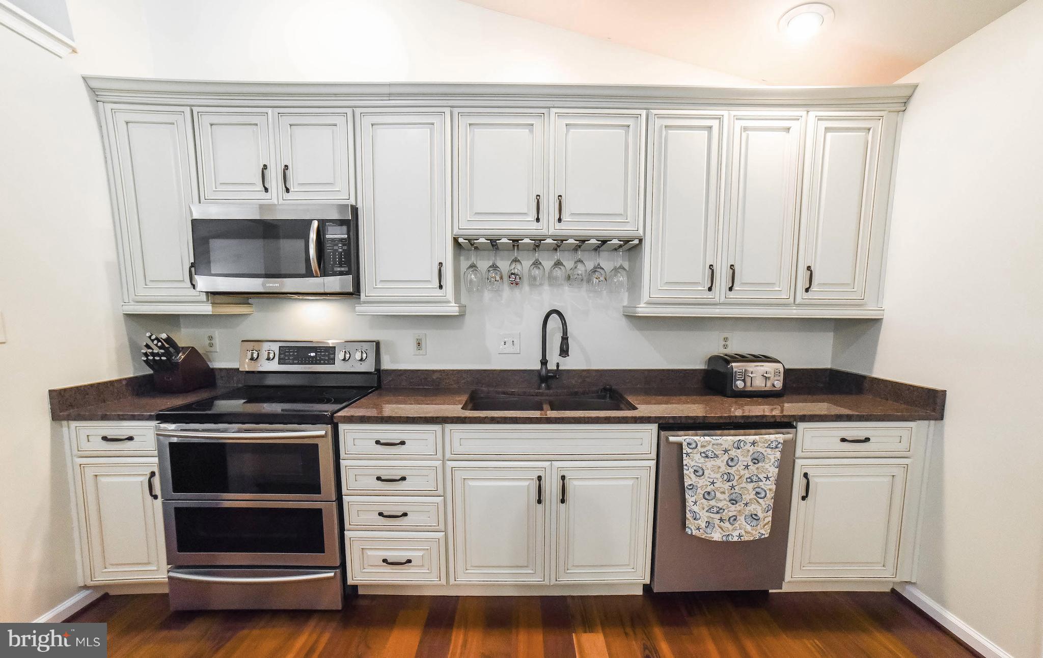 BOUNDARY CREEK - Residential