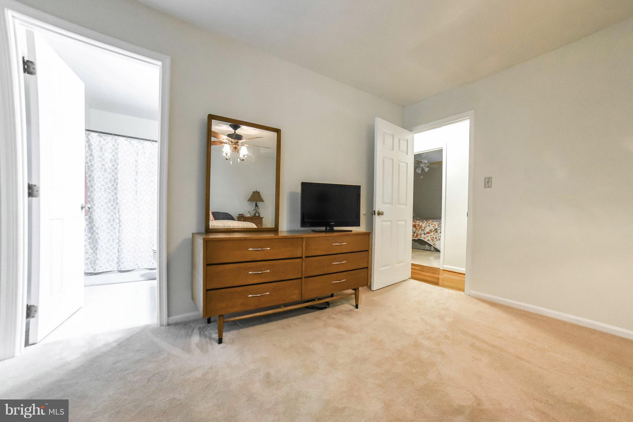 BOUNDARY CREEK - Residential