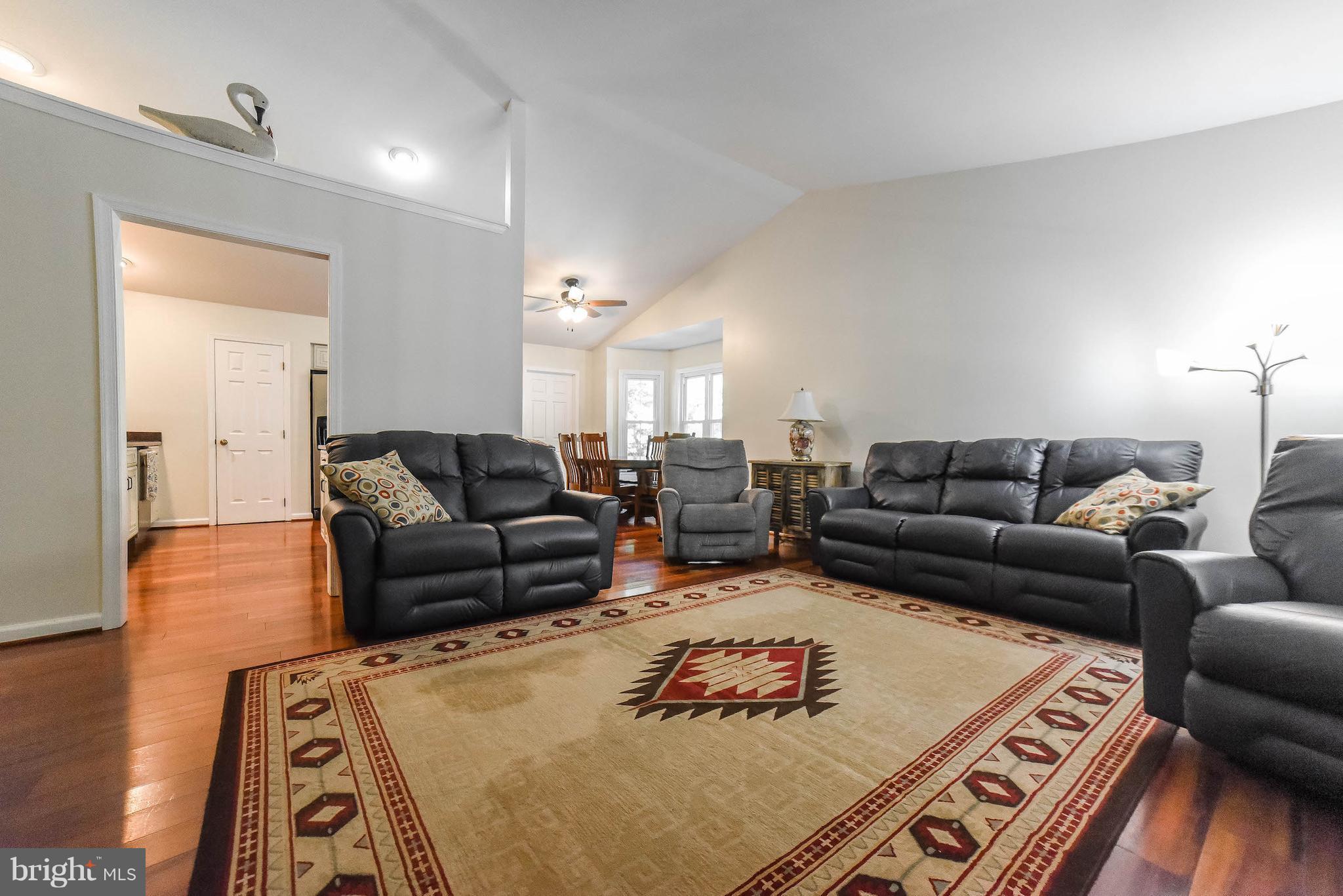 BOUNDARY CREEK - Residential