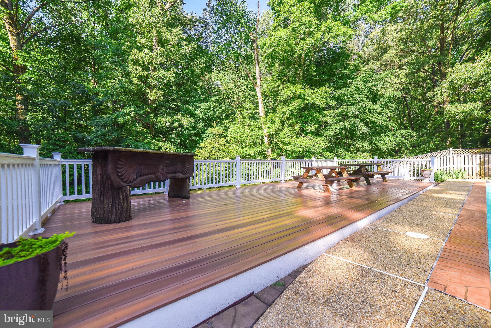 BOUNDARY CREEK - Residential