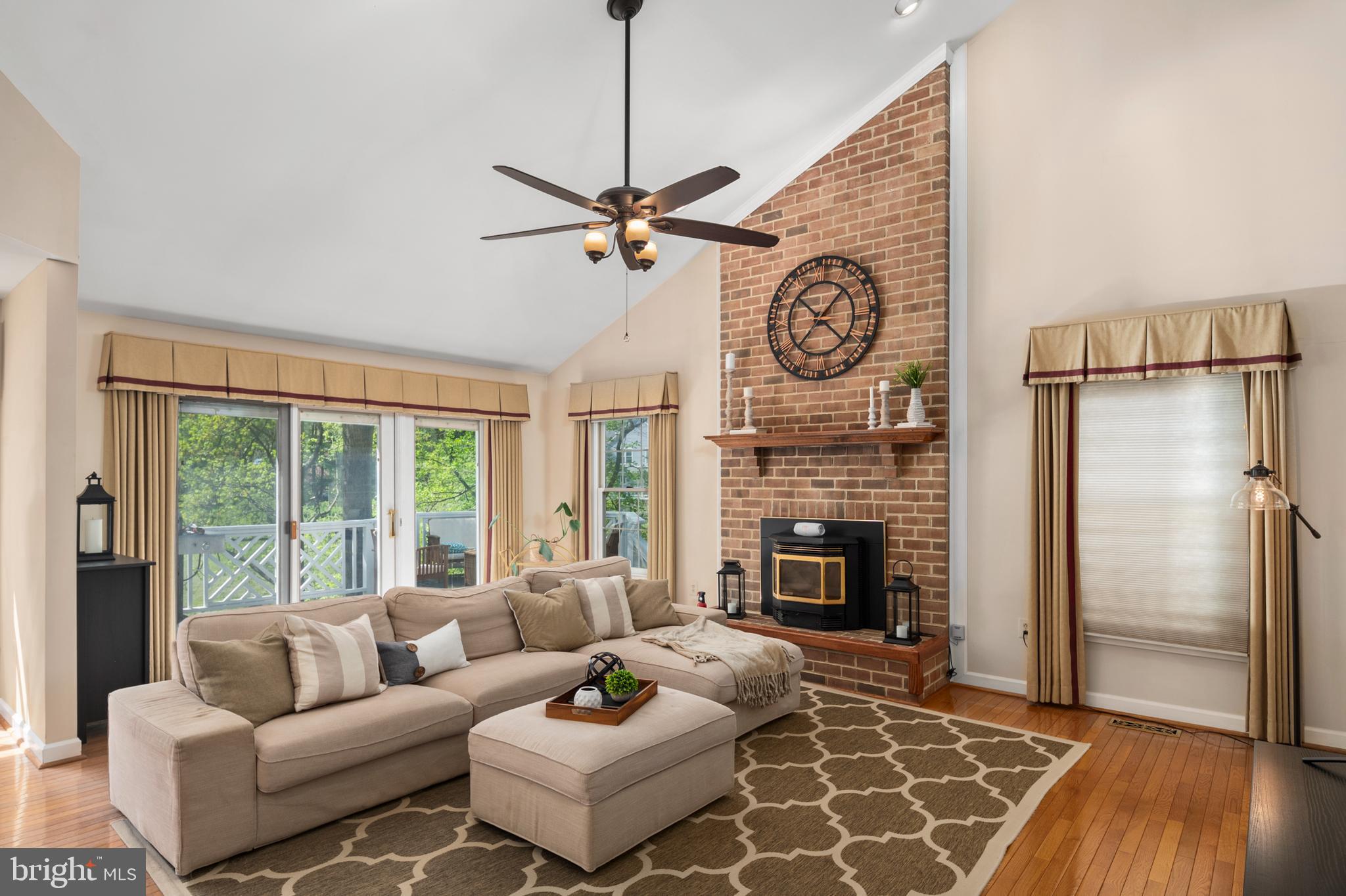 GREENS OF CROFTON - Residential