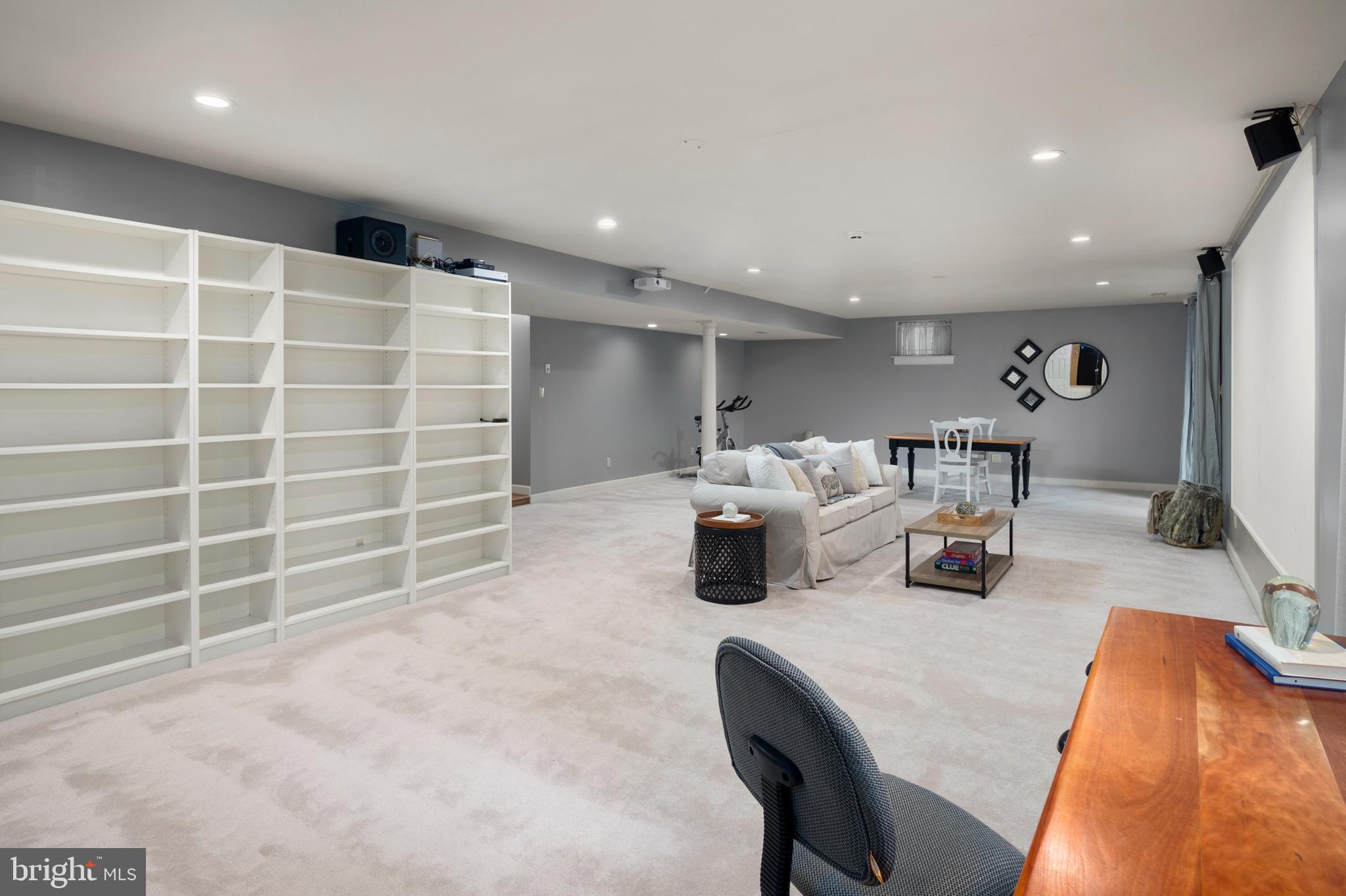 GREENS OF CROFTON - Residential