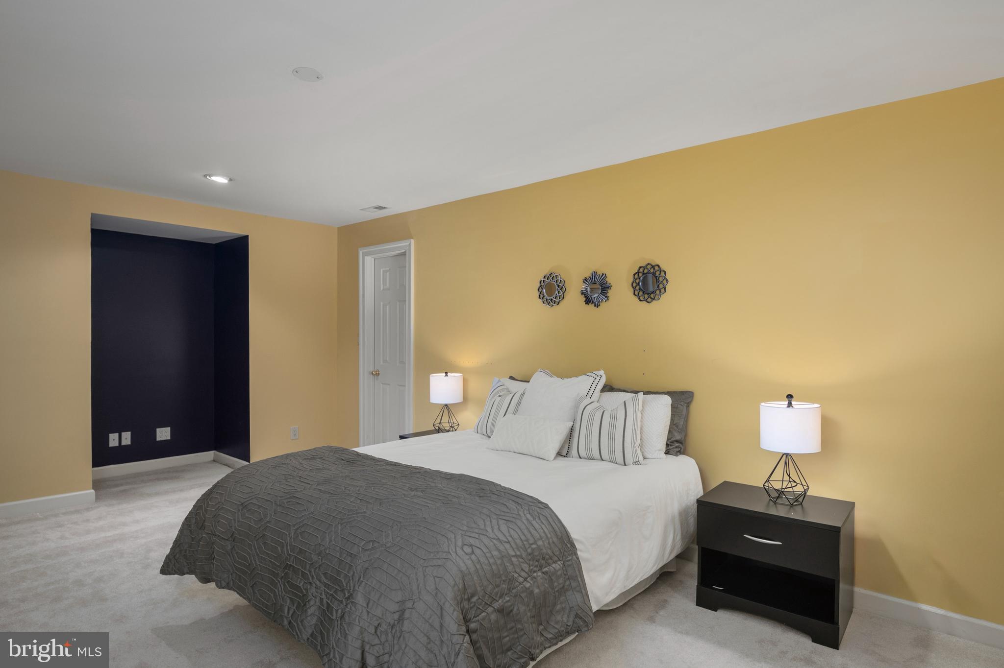 GREENS OF CROFTON - Residential