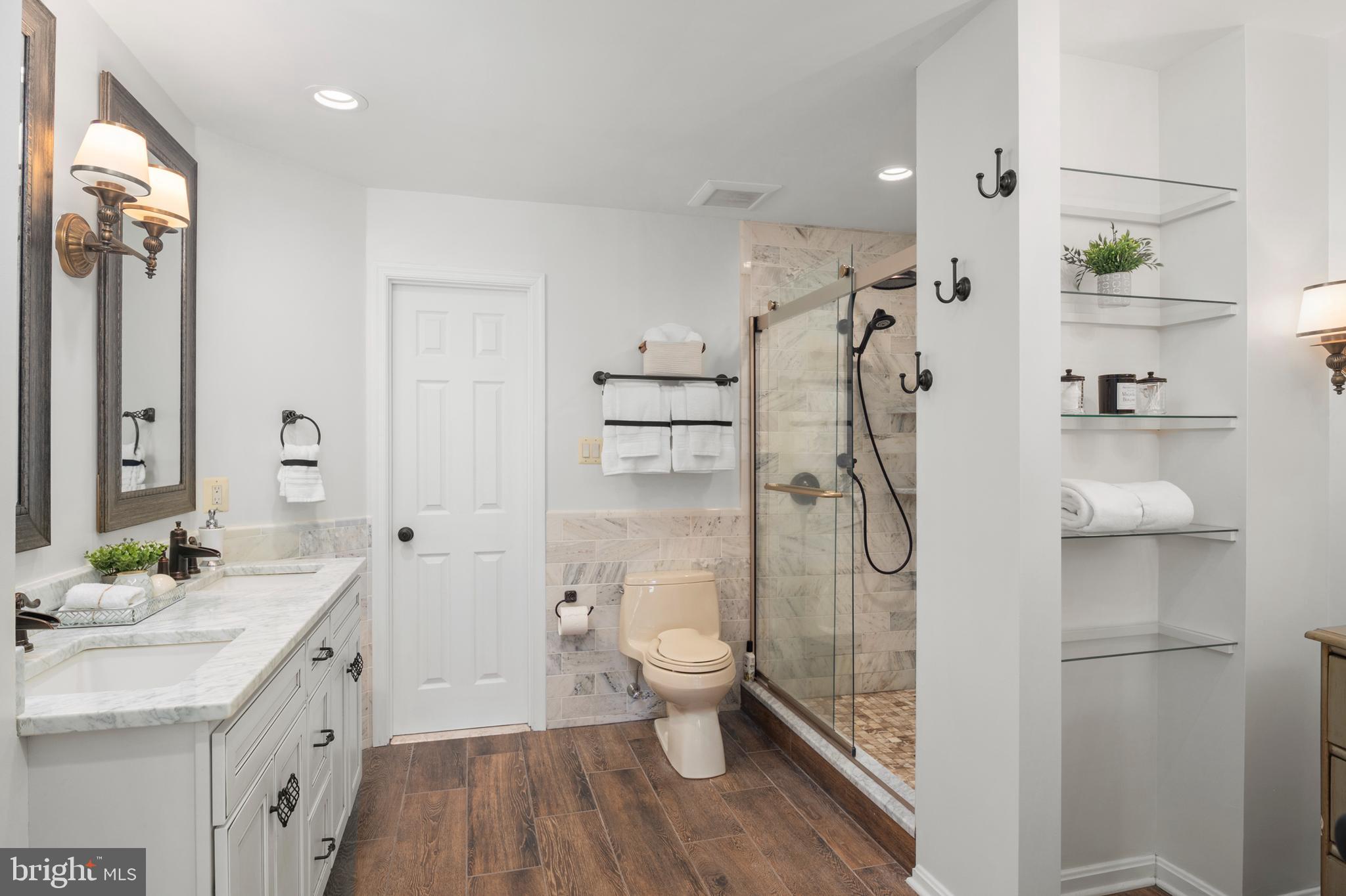 GREENS OF CROFTON - Residential