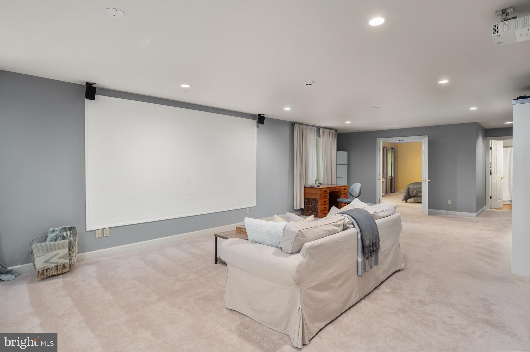 GREENS OF CROFTON - Residential