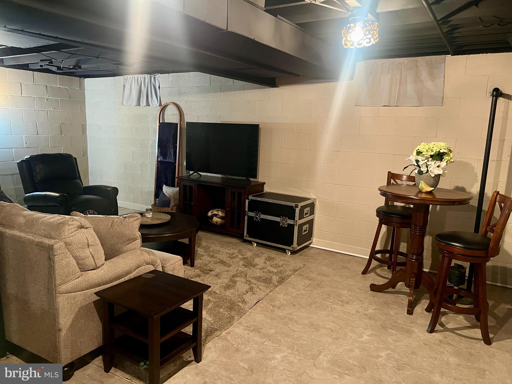 COCKEYSVILLE - Residential