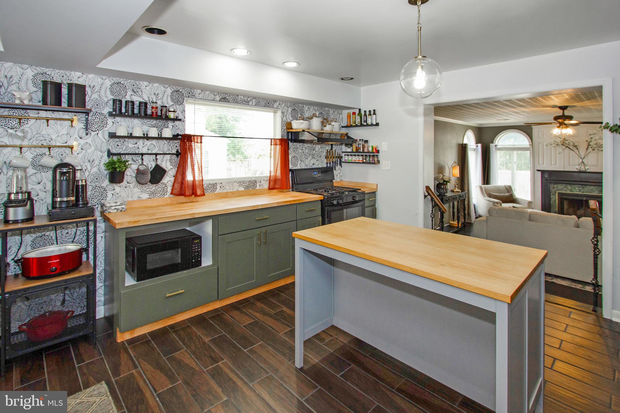 COCKEYSVILLE - Residential