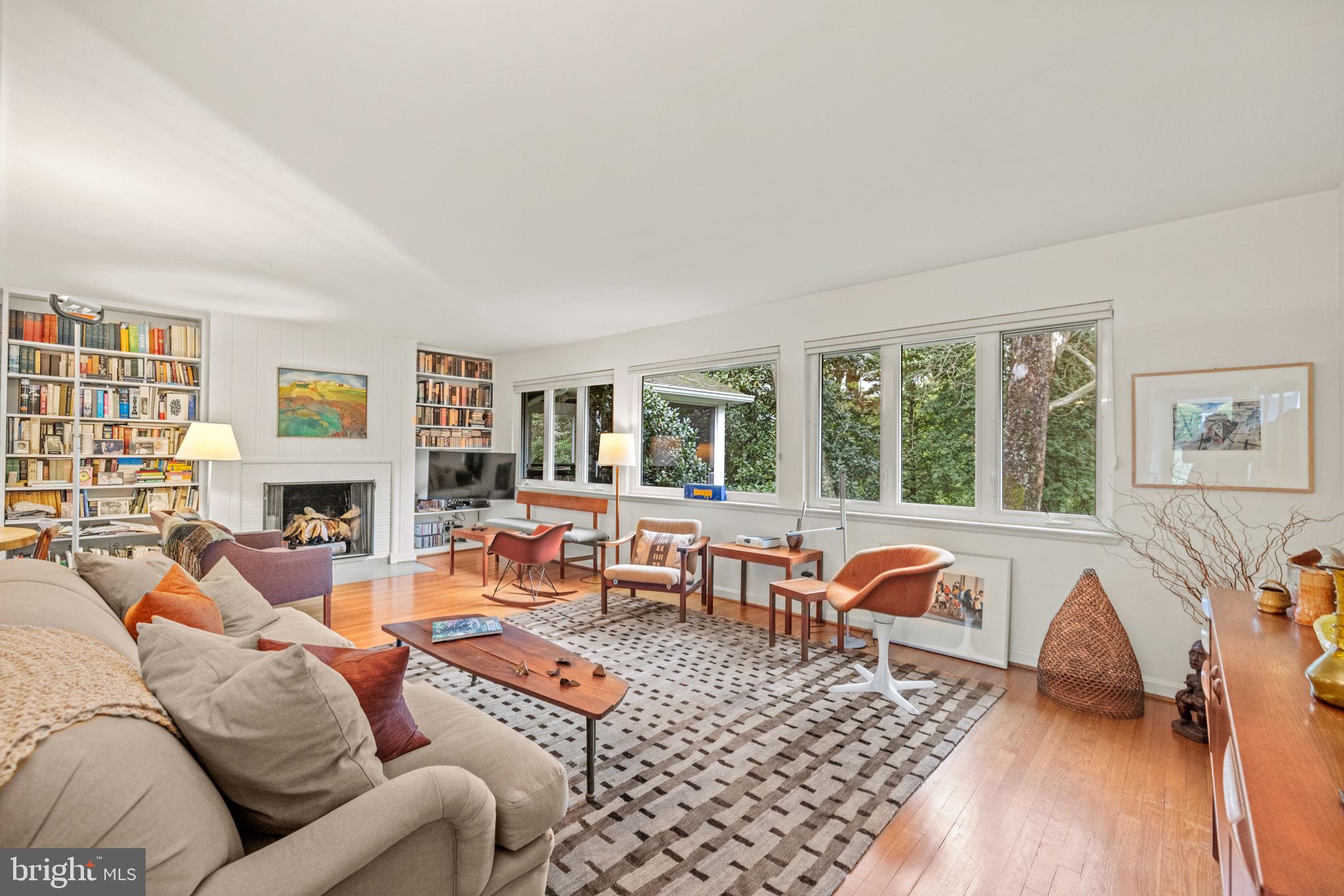 8711 BRIERLY COURT