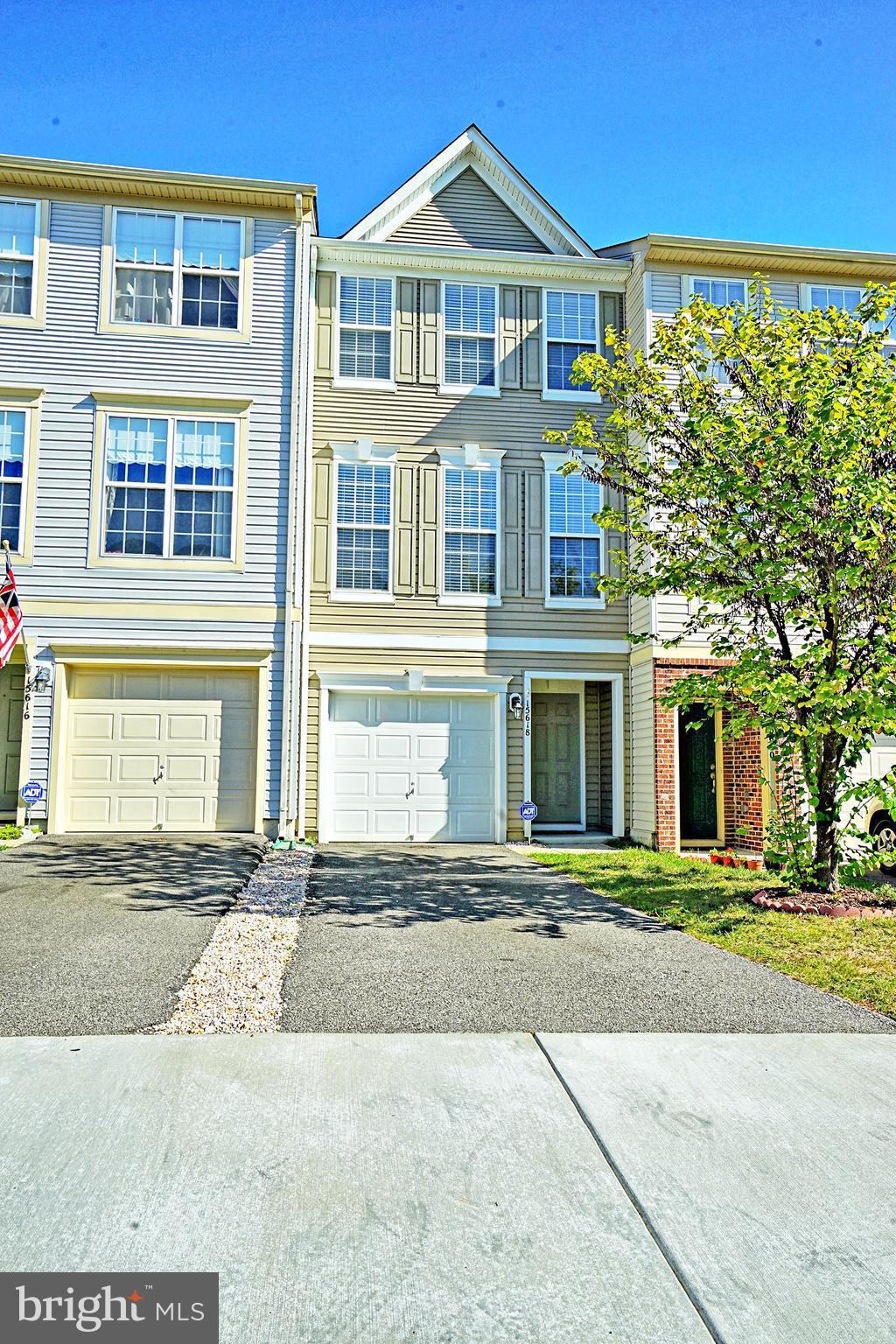 POWELLS RUN VILLAGE COND - Residential