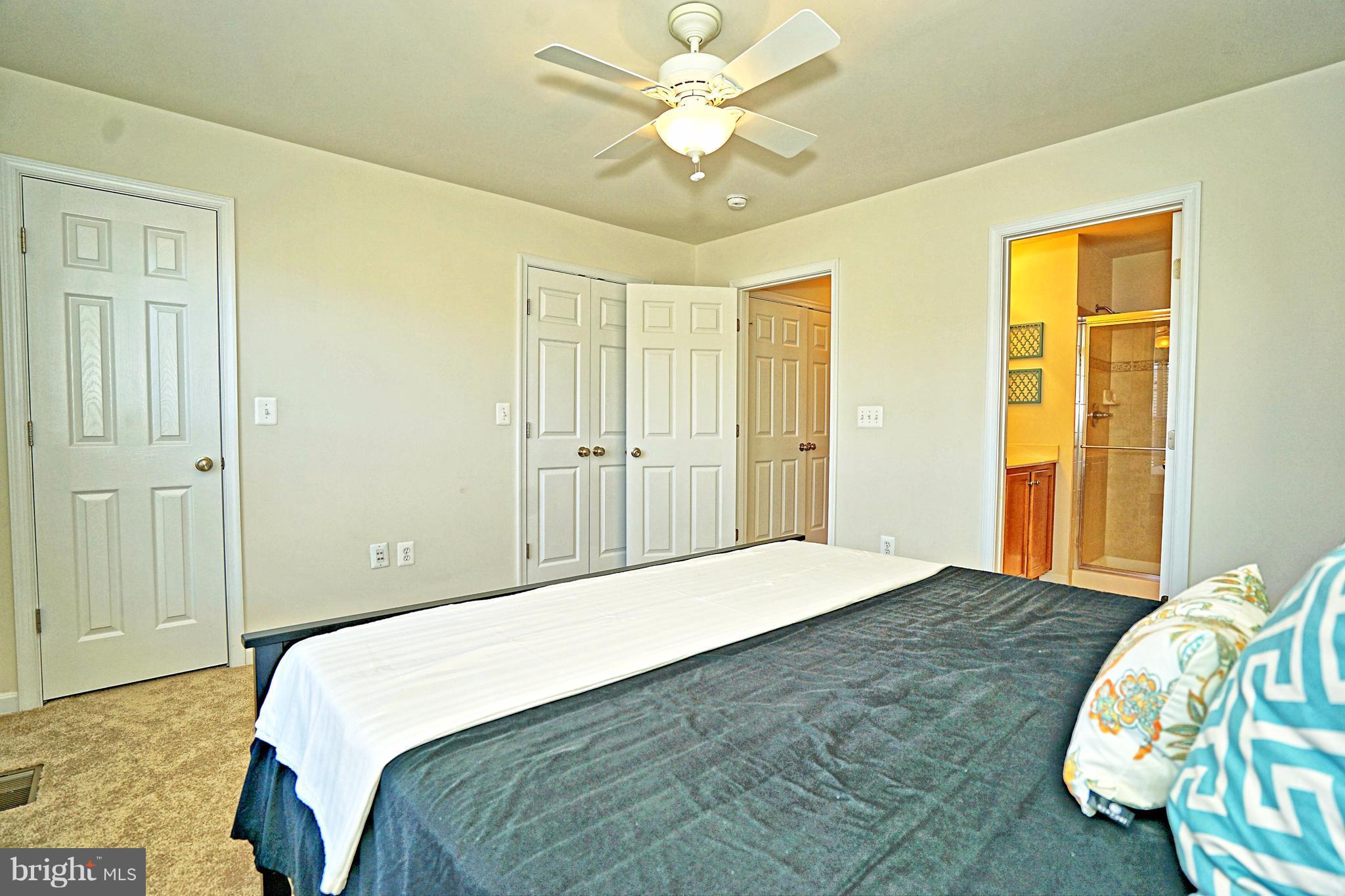 POWELLS RUN VILLAGE COND - Residential