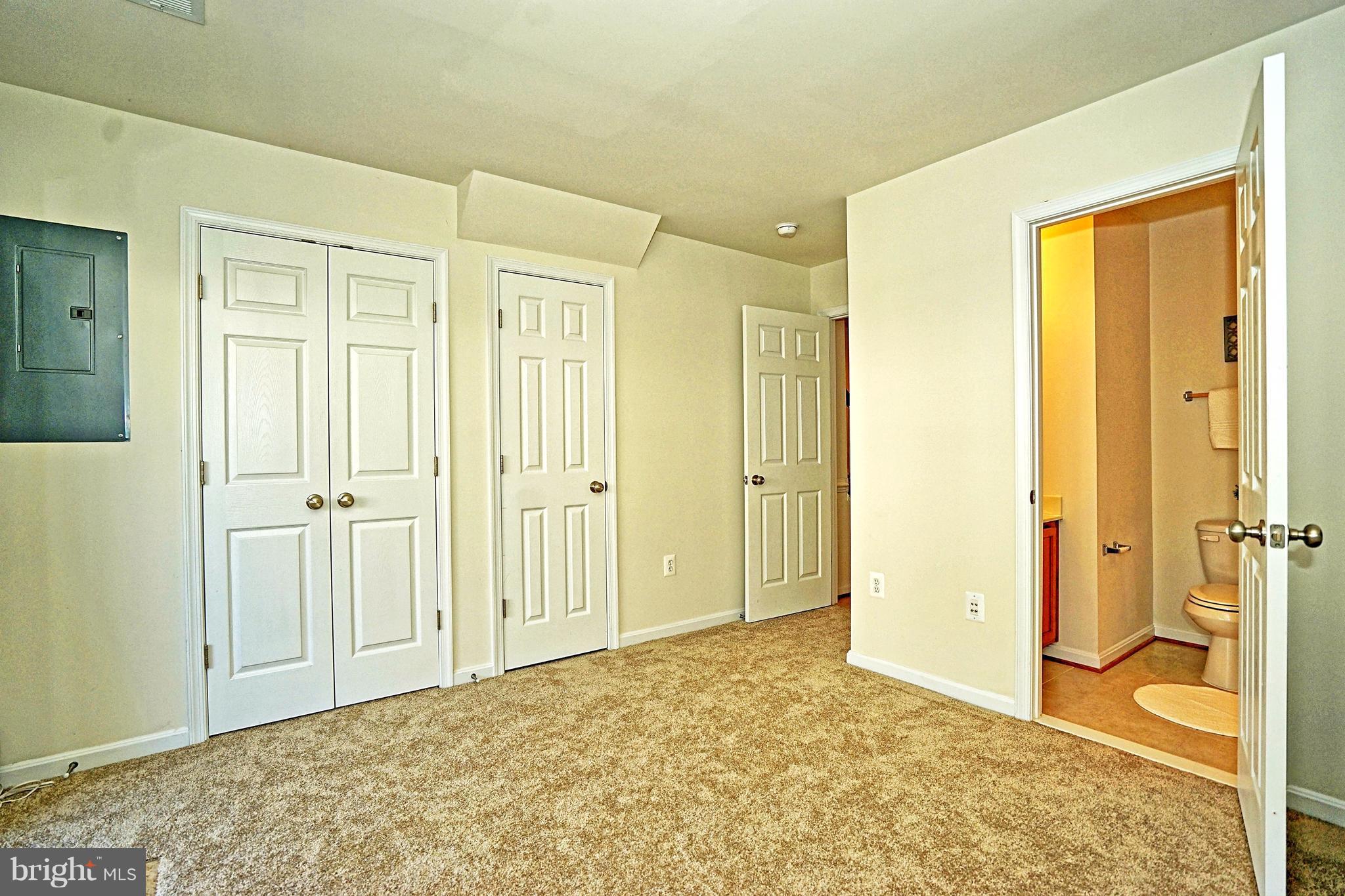 POWELLS RUN VILLAGE COND - Residential