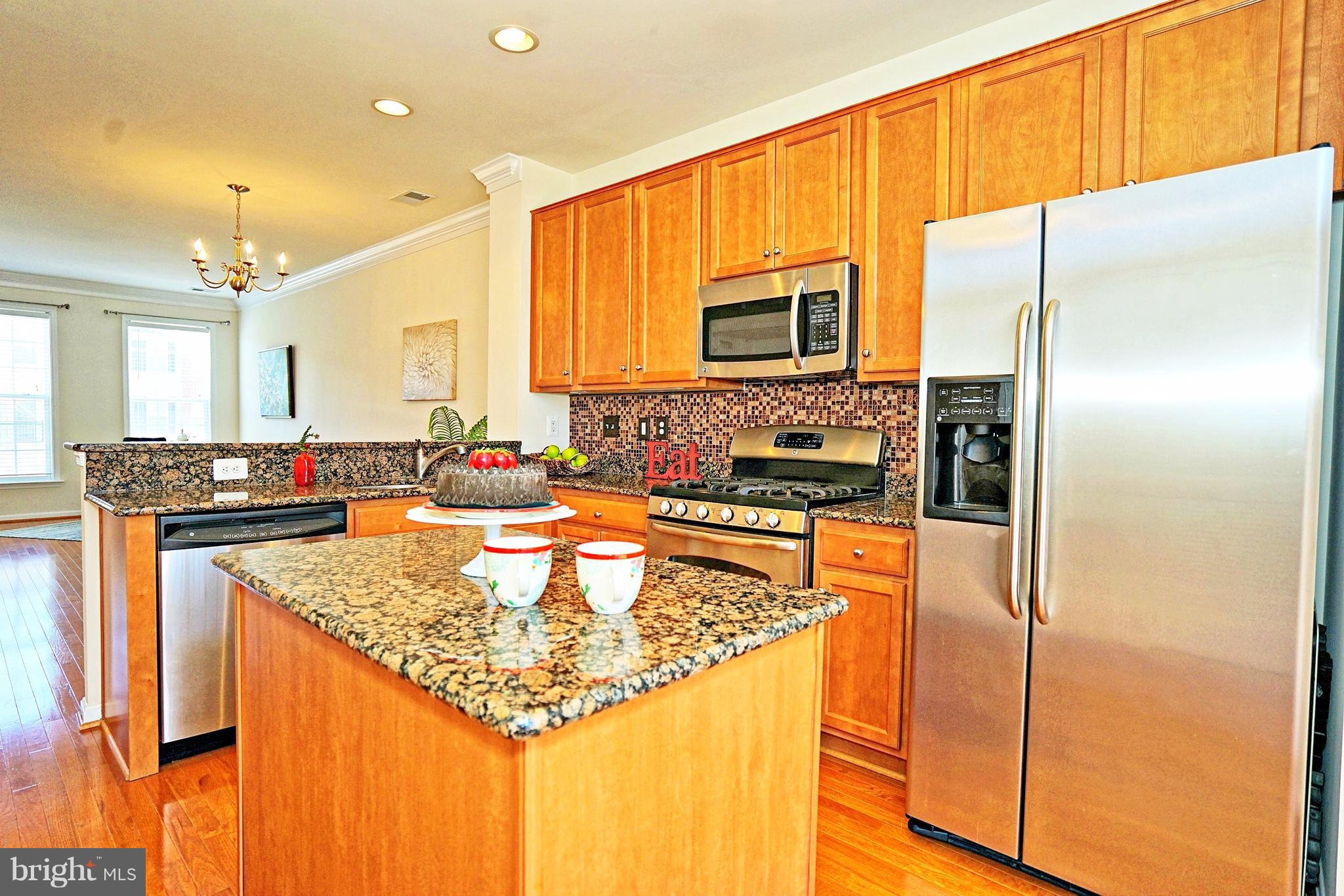 POWELLS RUN VILLAGE COND - Residential