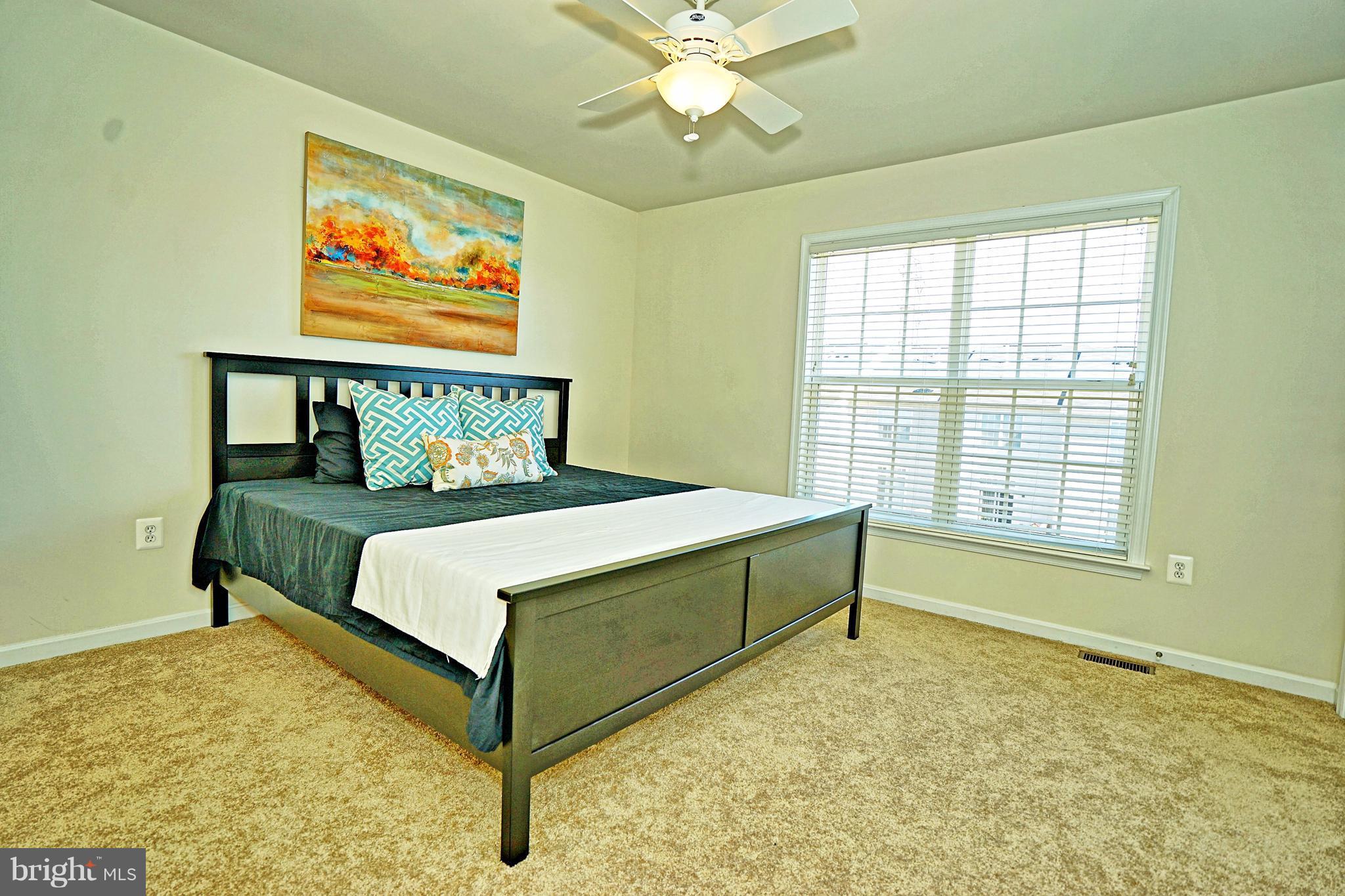 POWELLS RUN VILLAGE COND - Residential