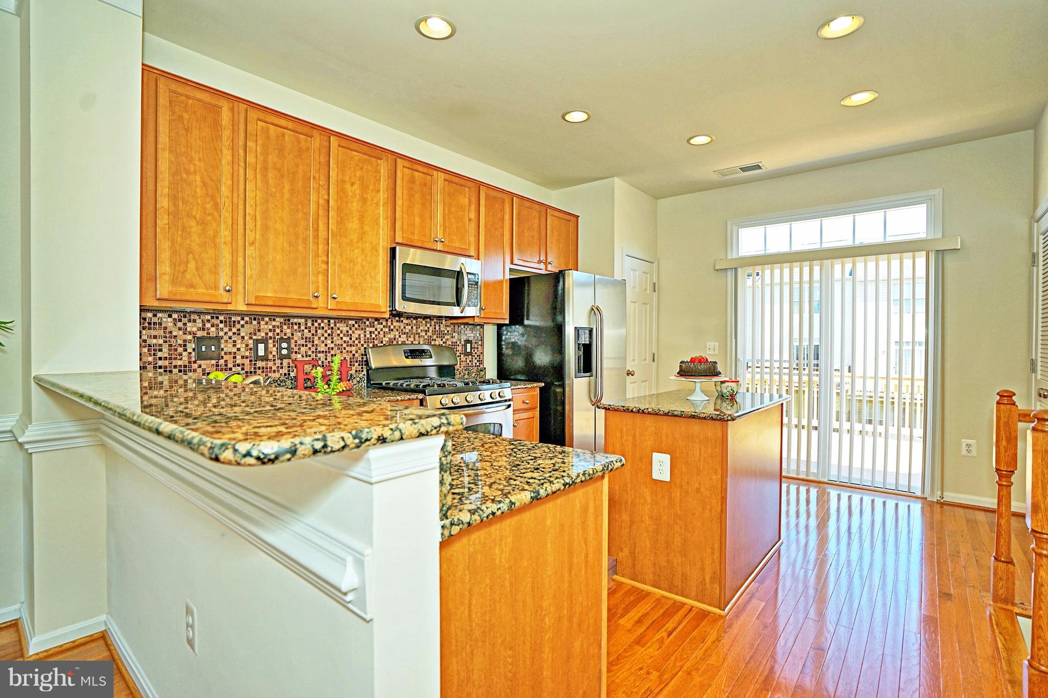 POWELLS RUN VILLAGE COND - Residential