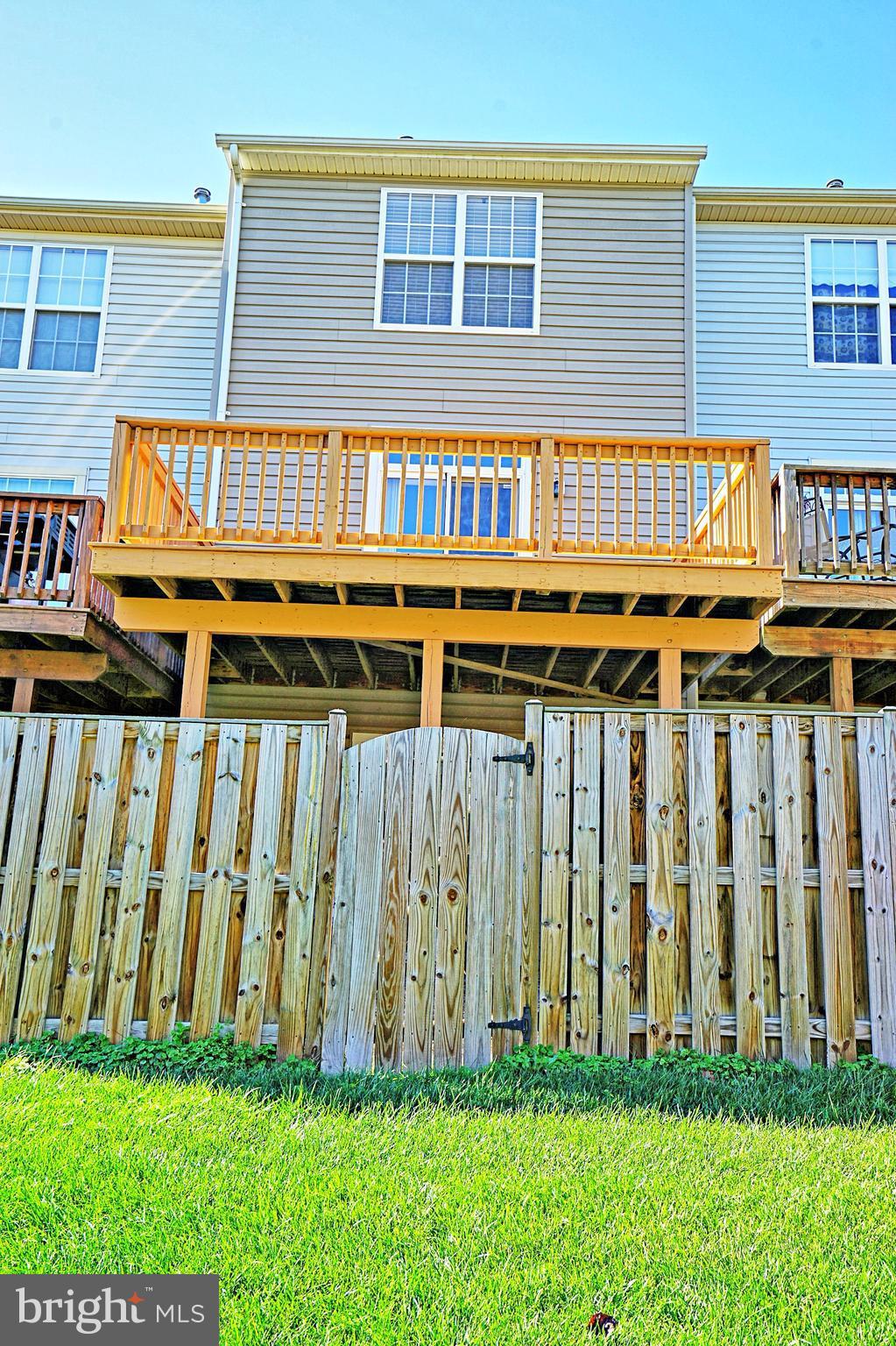 POWELLS RUN VILLAGE COND - Residential