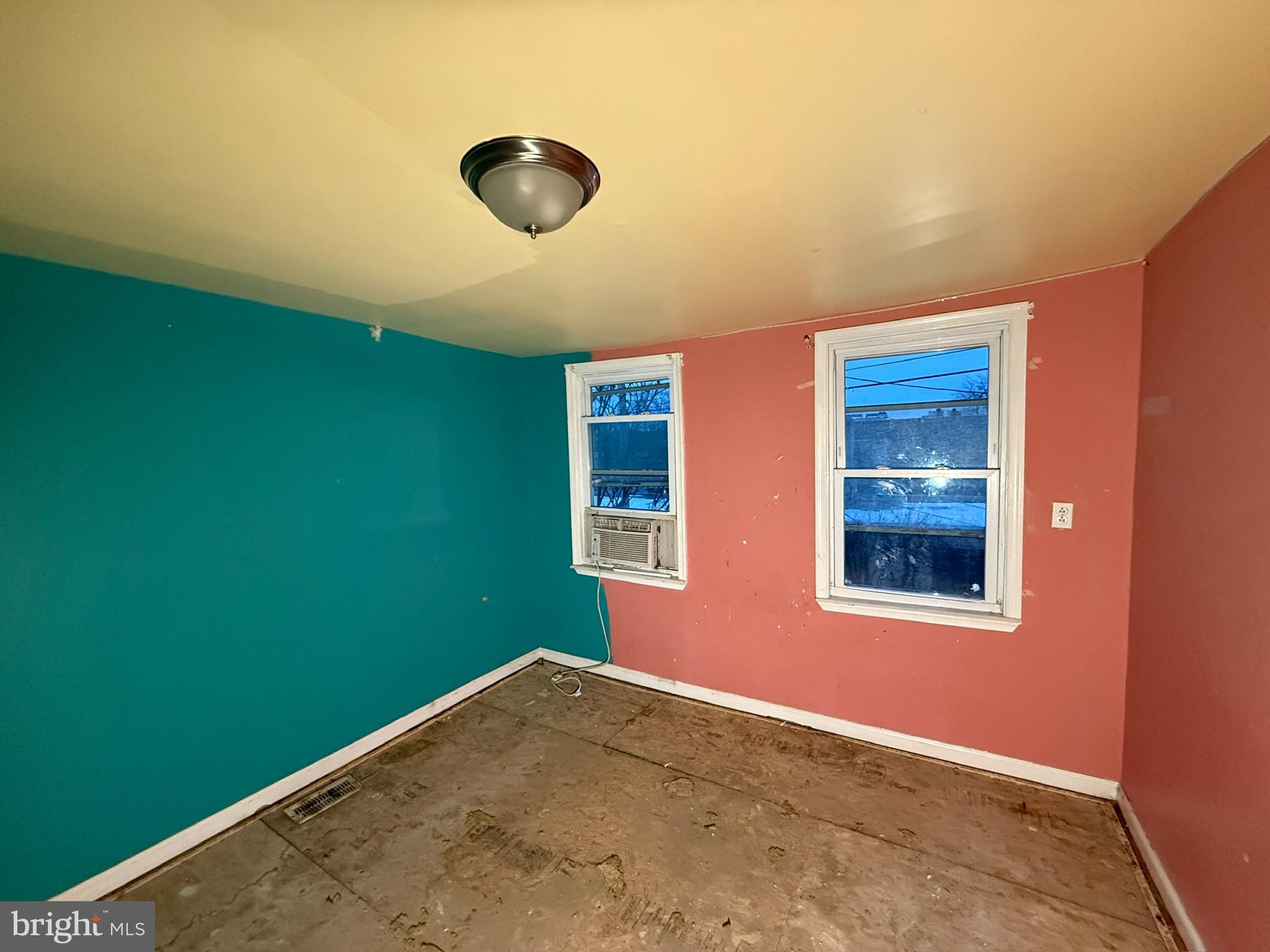 HIGHLANDTOWN - Residential