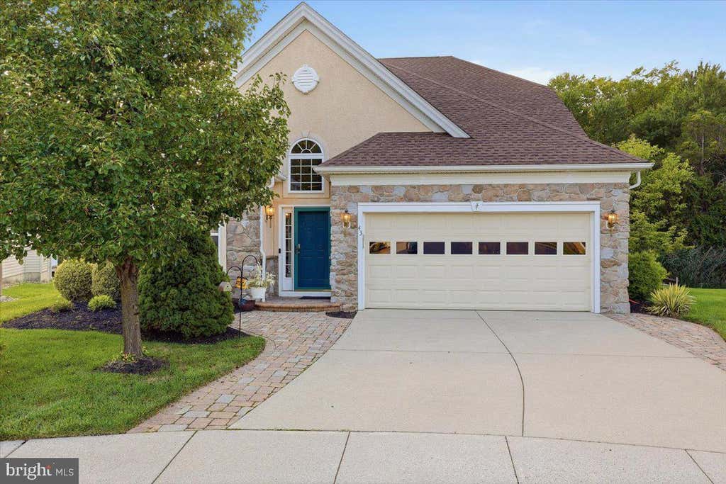 Photo of 43 Mitchell Court, MARLTON, NJ 08053 (MLS # NJBL2119428)