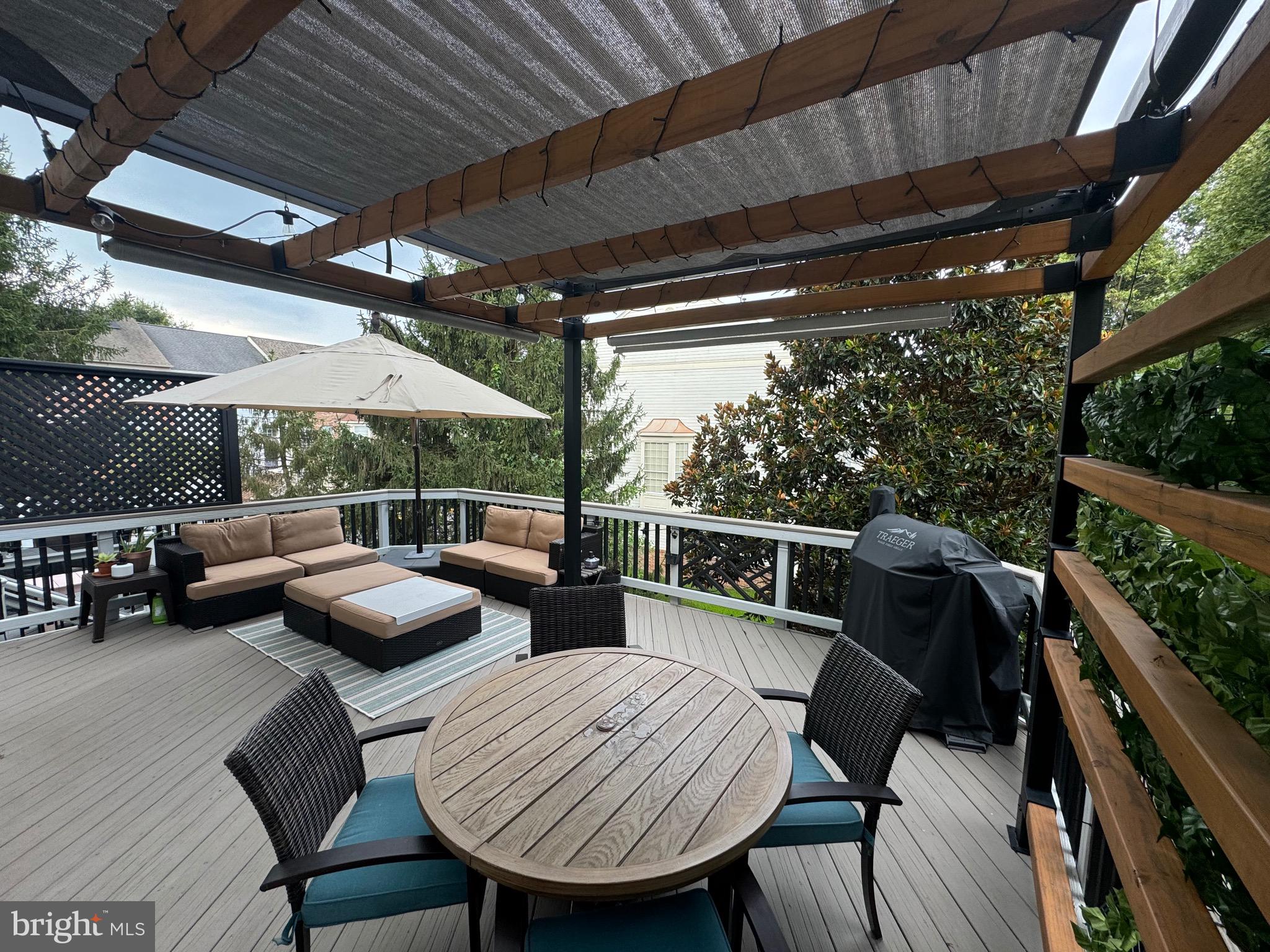 CASCADES - Residential Lease