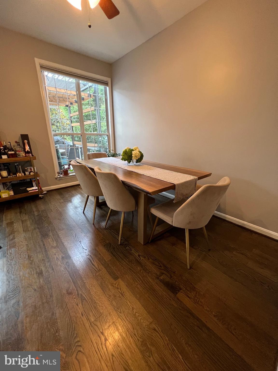 CASCADES - Residential Lease