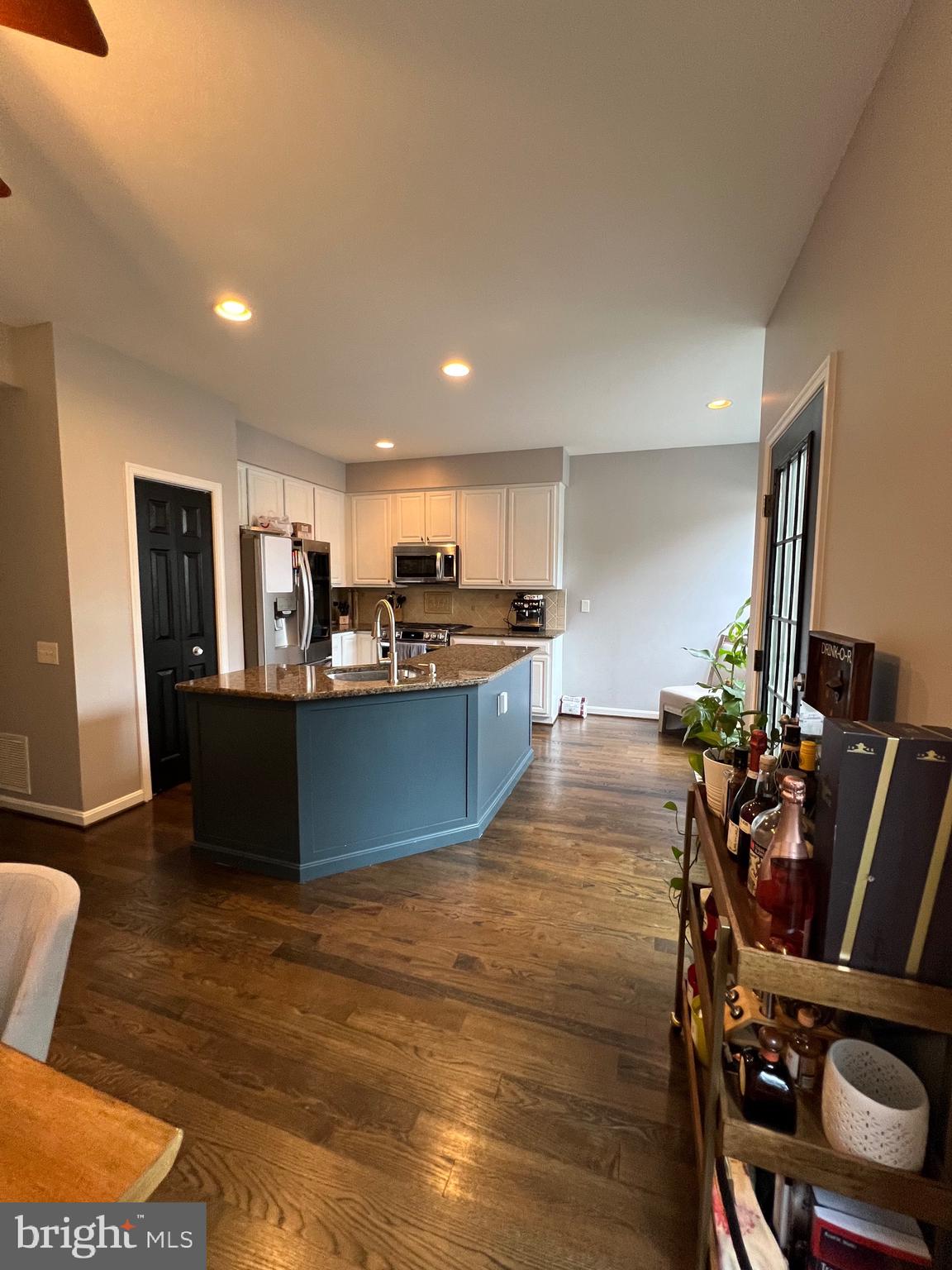 CASCADES - Residential Lease