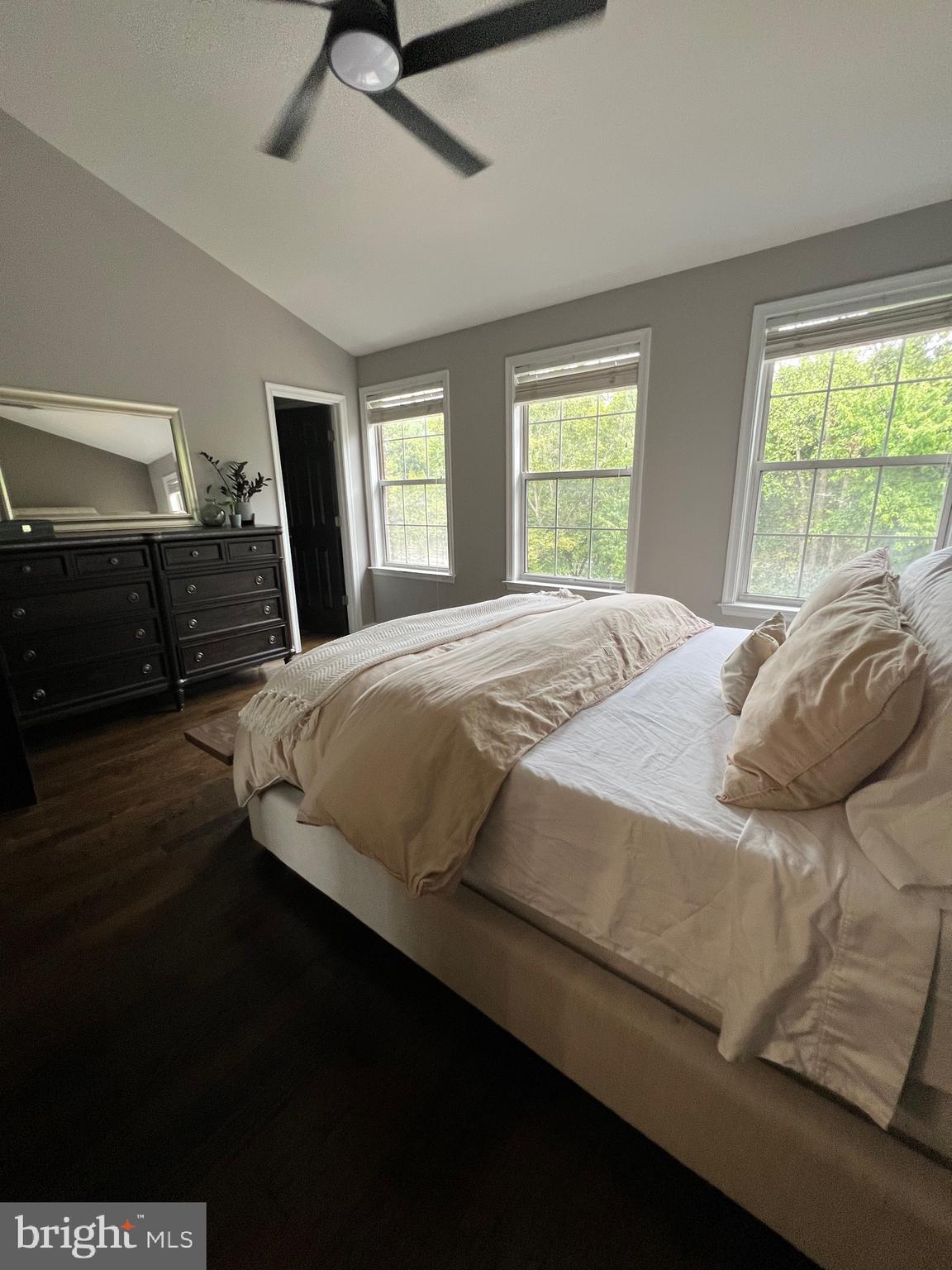 CASCADES - Residential Lease