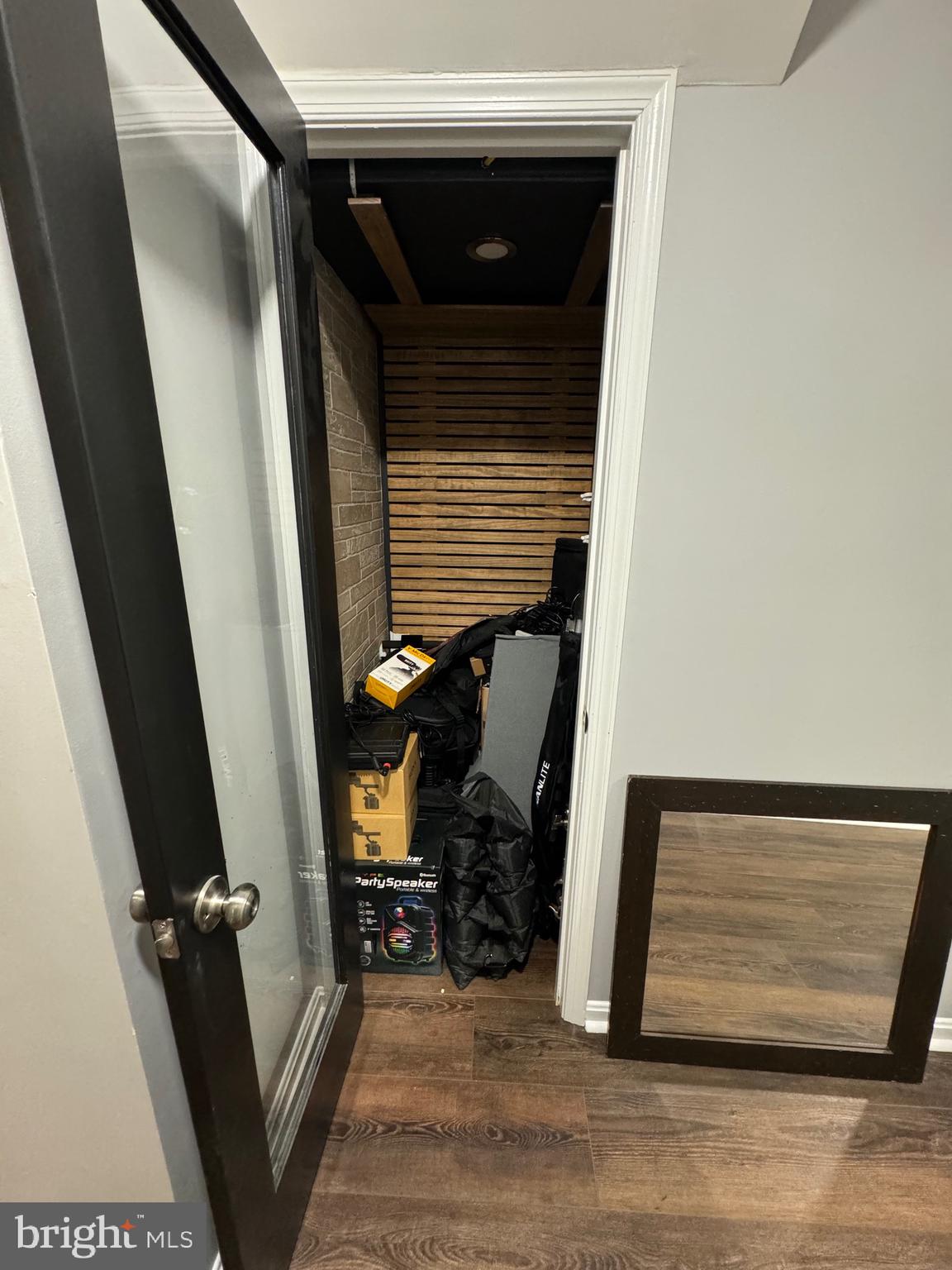 CASCADES - Residential Lease