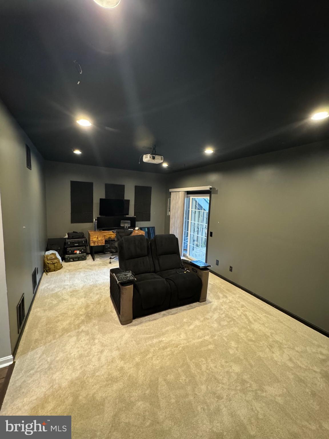 CASCADES - Residential Lease