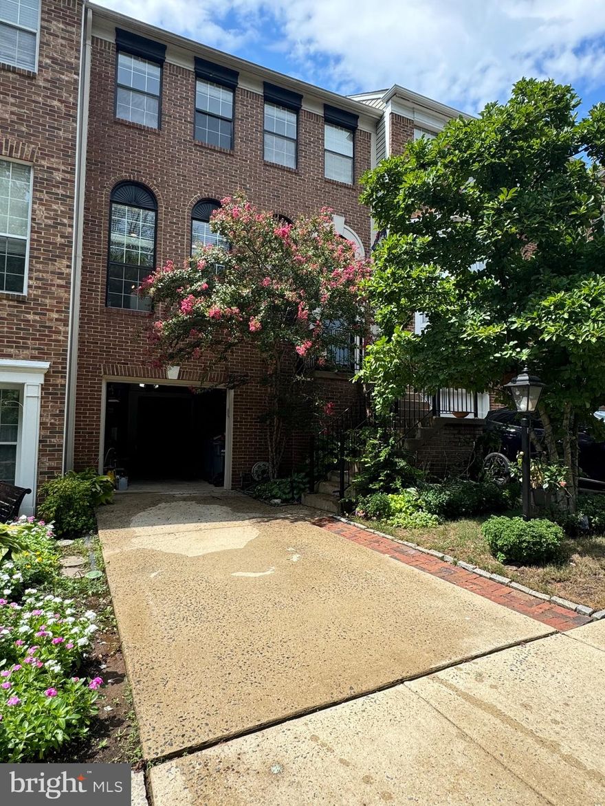 Welcome to this beautiful 3-bedroom, 2-full bath, 2-half bath rental property, designed for comfort and convenience. The home features hardwood floors on both the main and top level, enhancing its elegant appeal. The main level offers an open-plan living area and a modern kitchen, while the top level hosts the primary suite with an en-suite full bath with walk-in shower and a large soaking tub, two additional bedrooms, and another full bath. The walkout basement provides extra living space, ideal for a recreation room/home office/theater room/whatever you want! 

This wonderful townhome is equipped with a Ring camera at both the garage and main door. Additionally, the property includes a Level-2 EV charger, perfect for electric vehicle owners. Residents have access to fantastic community center amenities, including an outdoor pool, fitness center, basketball and tennis courts, internet, restrooms, and locker rooms with showers.

The location is ideal: a 20-minute drive to Dulles Airport, a short walk to Great Falls Plaza, and two commuter lots within 4 miles. Recreational options are nearby with a golf course just 1.5 miles away, and an abundance of trails for hiking, biking, and running. Guest parking is available. This property combines luxury, convenience, and a vibrant community. Don’t miss this incredible rental opportunity!

** $25/month/pet fee and no more than 2 pets .  Max combine total weight is 100lbs **